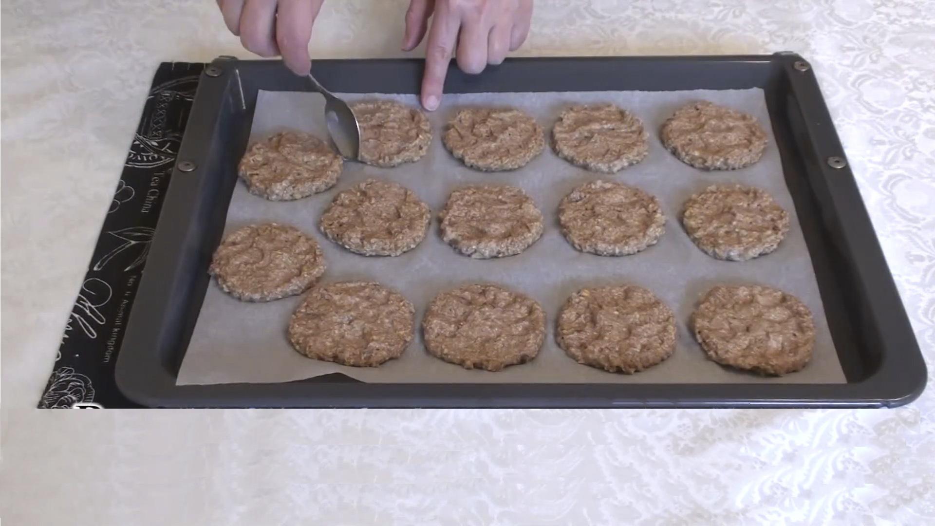 Recette - Biscuits végétaliens à la banane et à l'avoine sans œufs - Étape 8