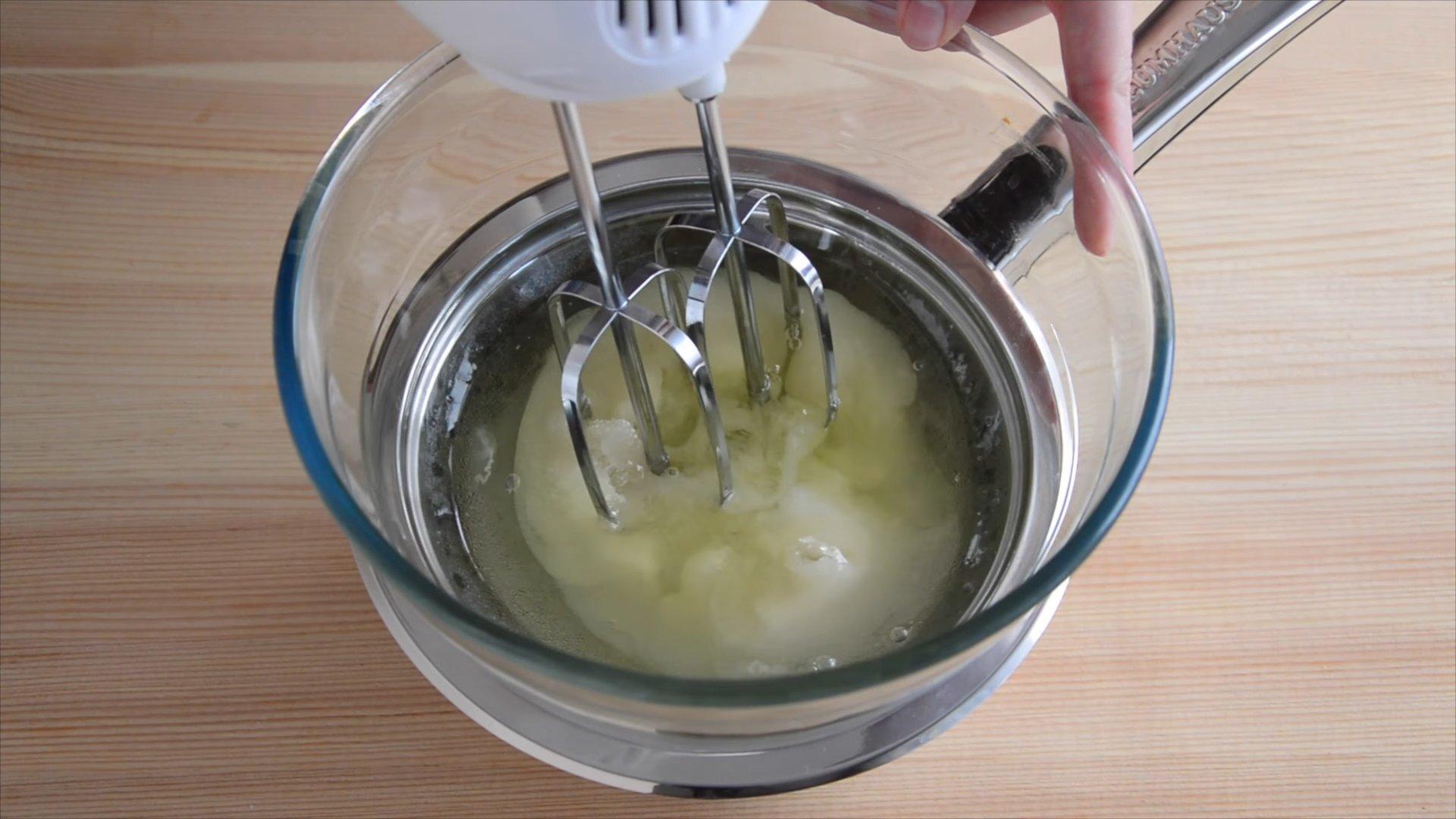 Opskrift - Proteinfrosting til cupcakes - Trin 4