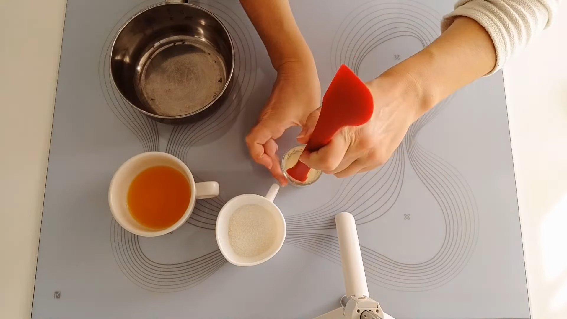 وصفة كب كيك مارشميلو على شكل أشباح - الخطوة 1