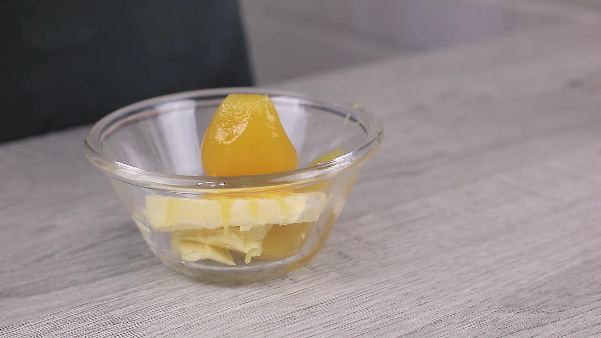 وصفة - كعكات الشوفان بالكفير والتفاح للحصول على قوام رشيق - الخطوة 4