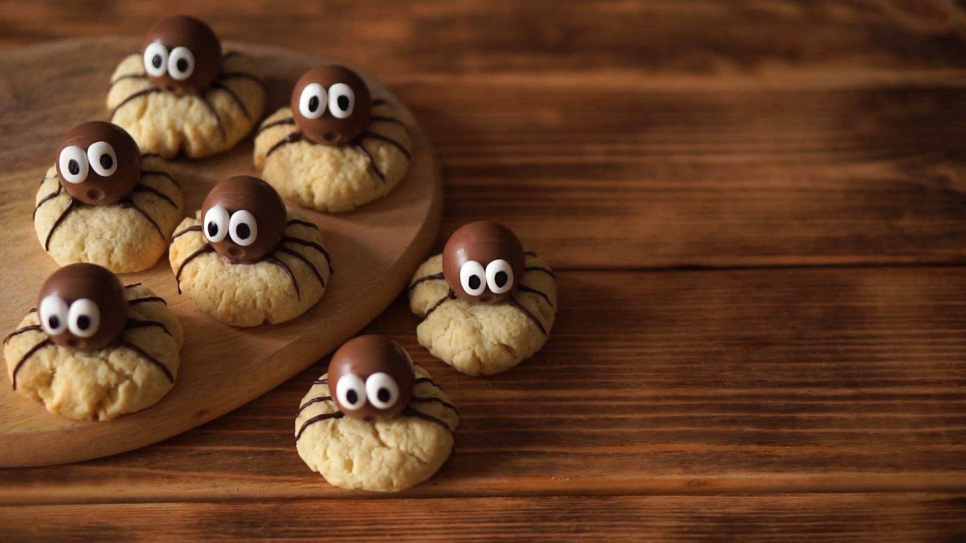 وصفة - كعكات العنكبوت - الخطوة 13