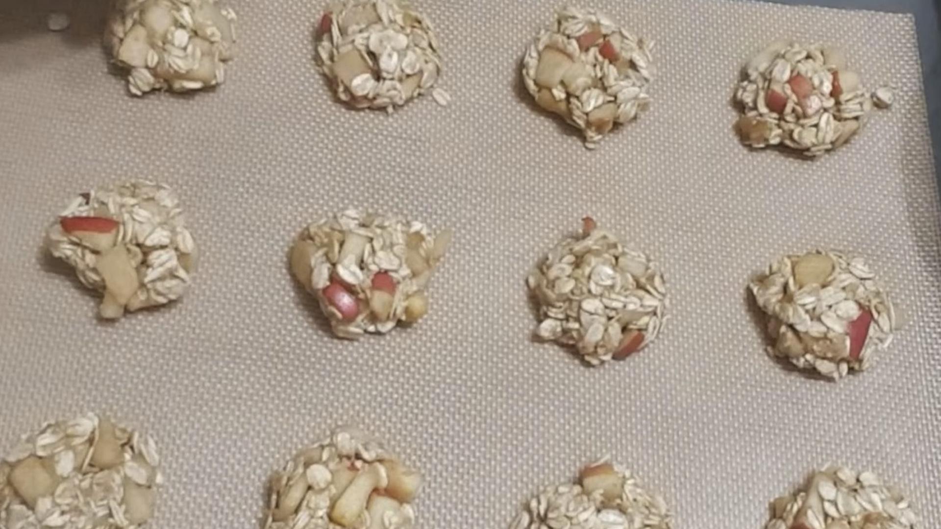 وصفة - كعكات الشوفان الحلوة بالموز والتفاح - الخطوة 7-1