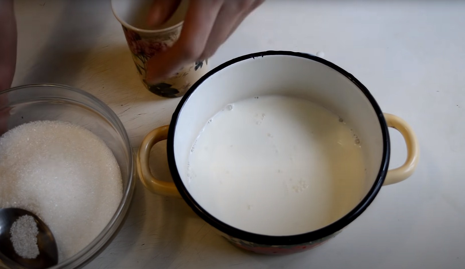 Rezept - Schokoladen-Charlotte-Creme - Schritt 1