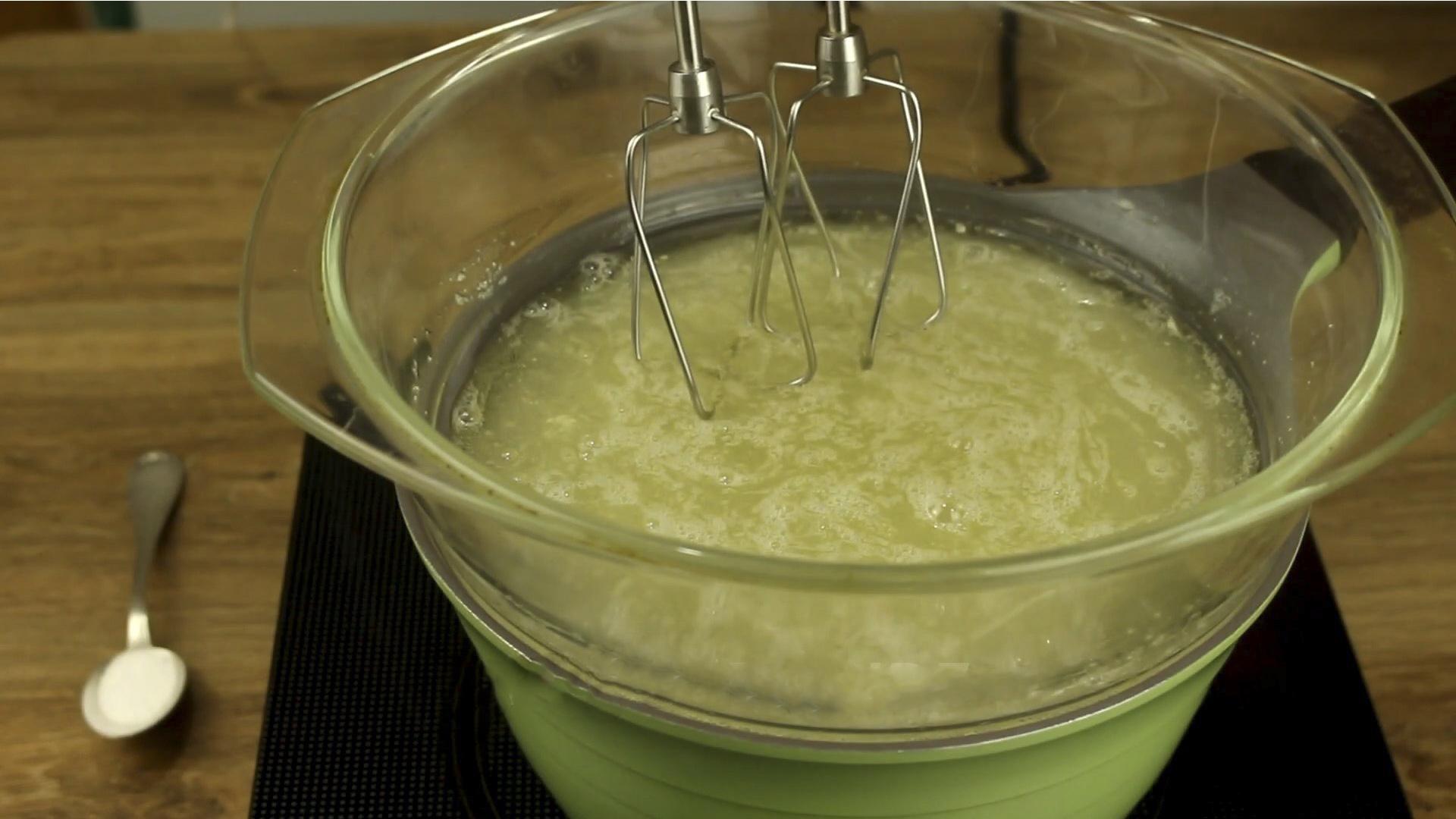 وصفة - كريمة المرينغ الرطبة - الخطوة 3