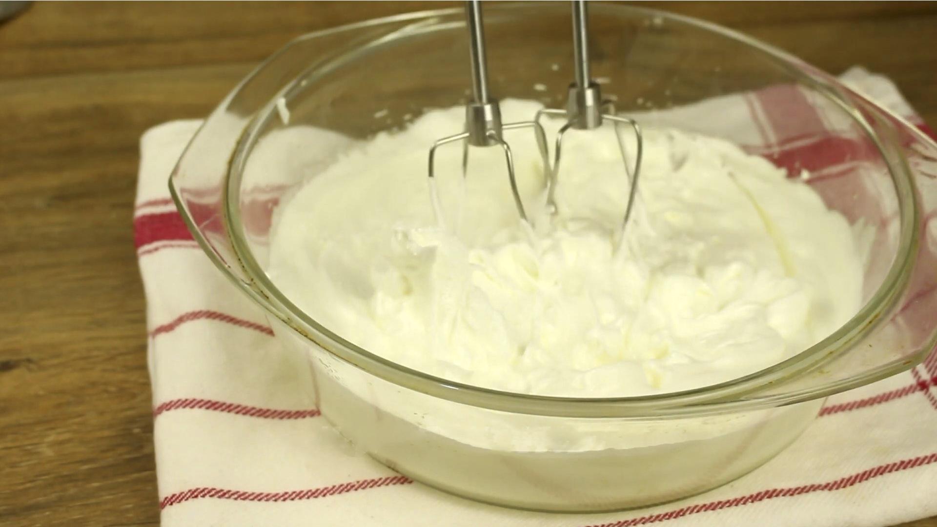 وصفة - كريمة المرينغ الرطبة - الخطوة 6