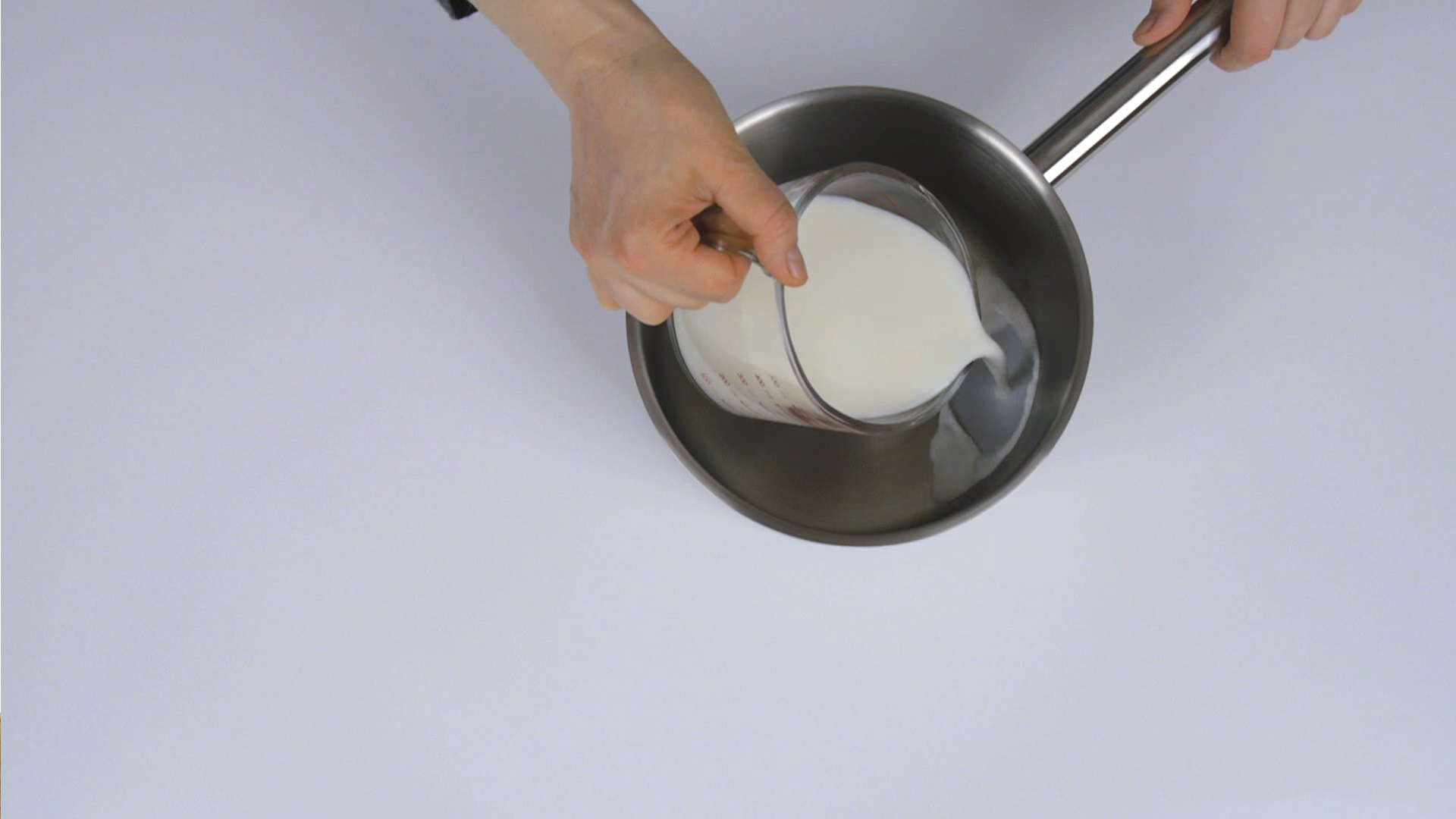 وصفة - كريمة بلومبير لكعكة العسل - الخطوة 3