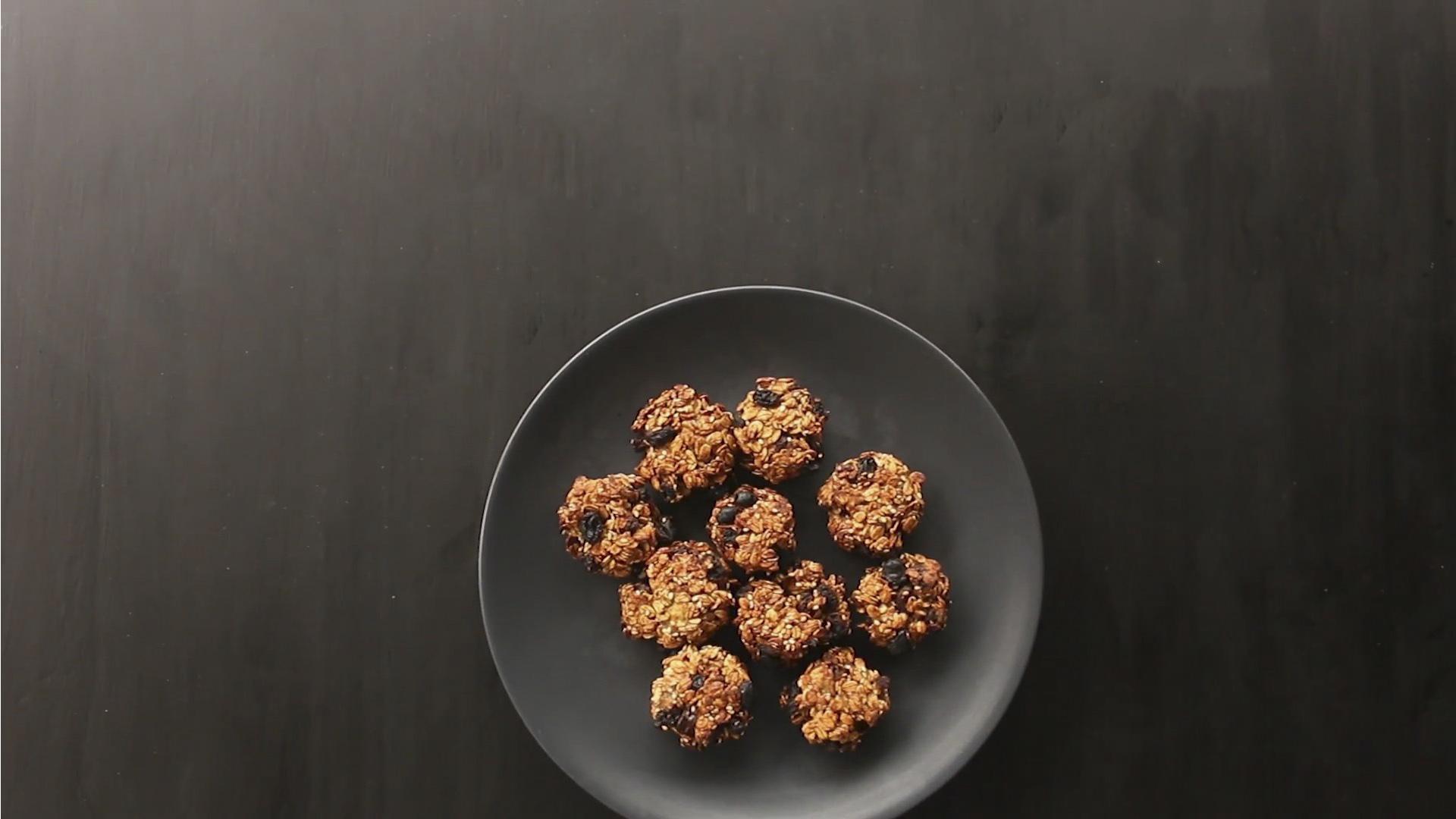 Recette - Biscuits à l'avoine, bananes et raisins secs - Étape 7