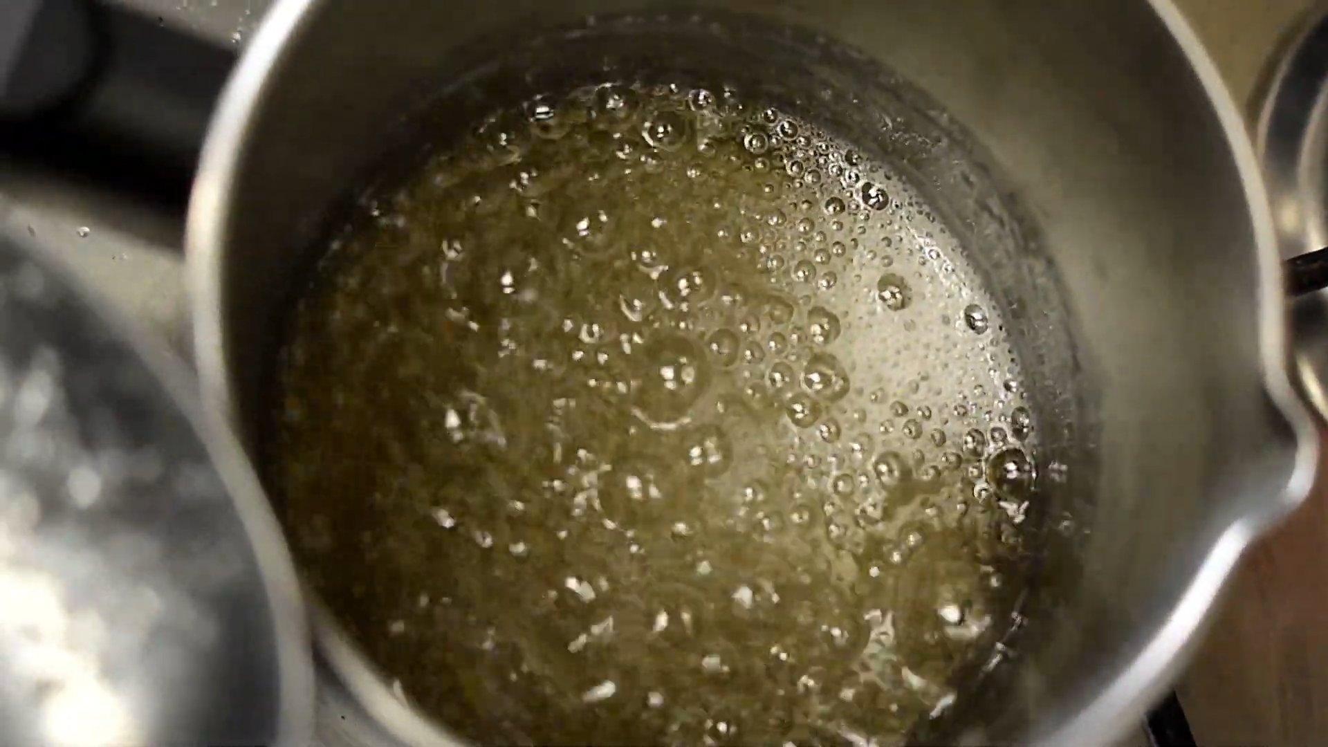 Ricetta - Decorazione di torte di Halloween con fantasmi - Fase 3-1