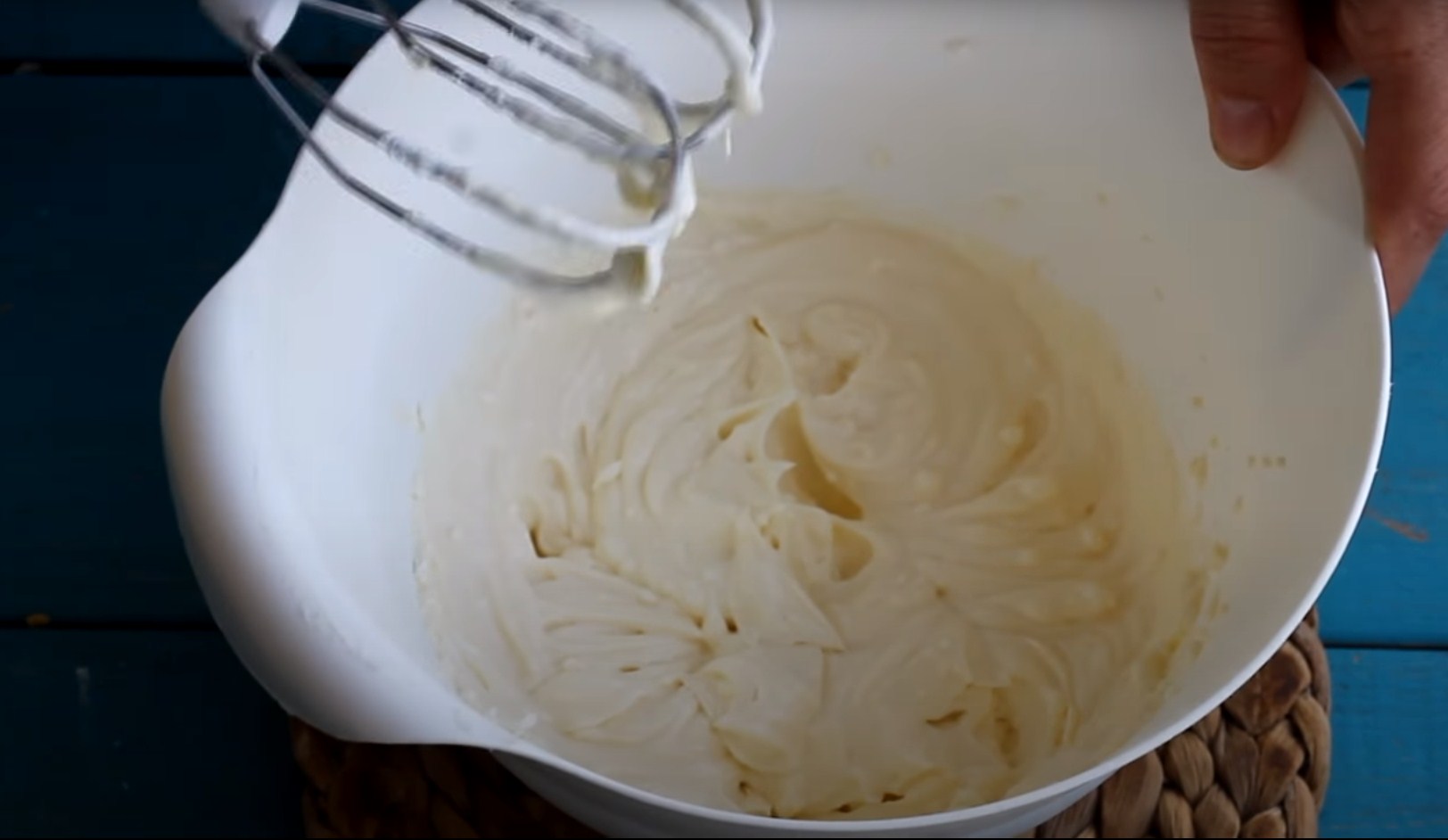وصفة - كريمة اللبن الرائب الخفيفة - الخطوة 5