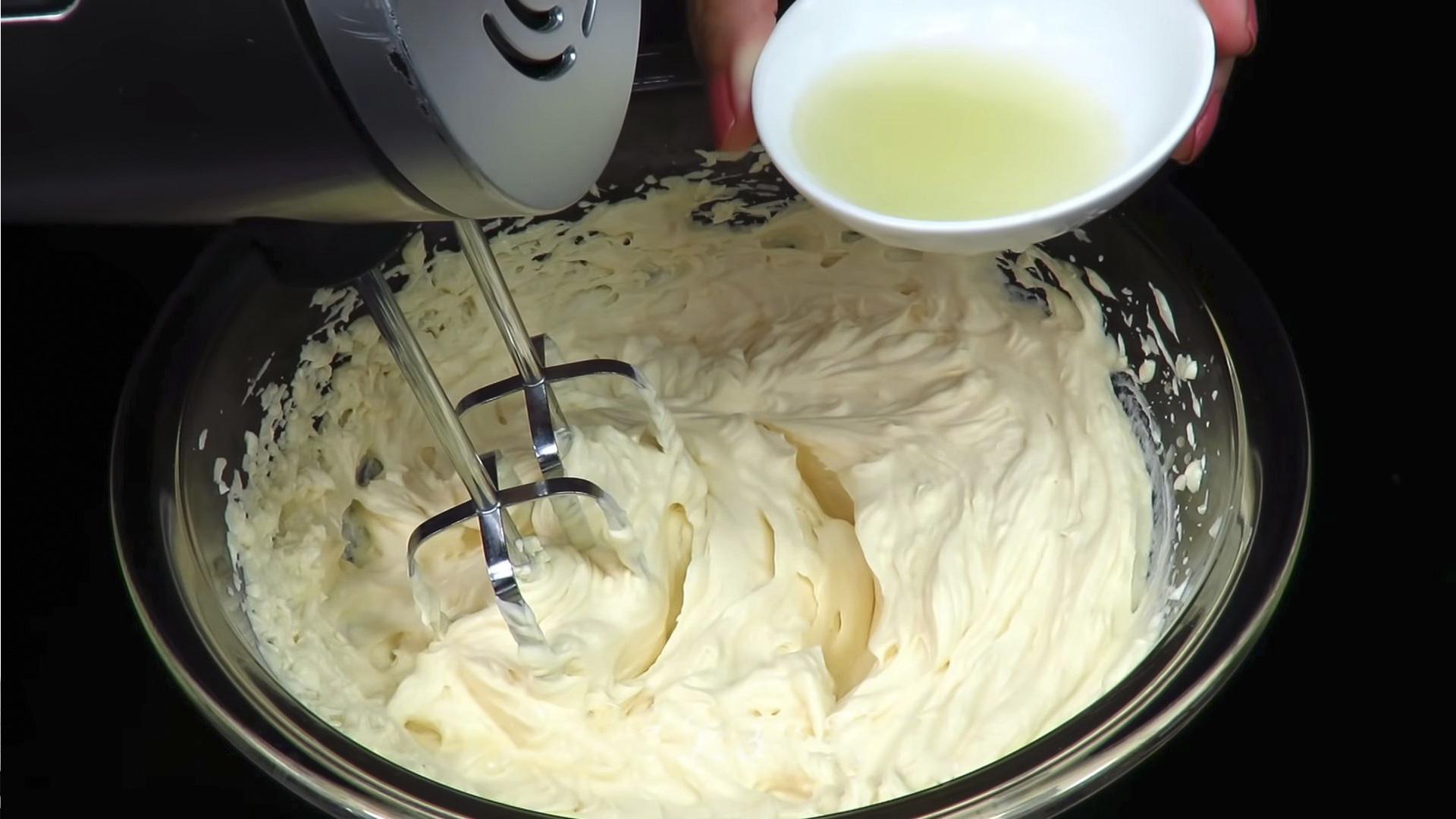 Ricetta - Panna acida con latte condensato - Fase 5