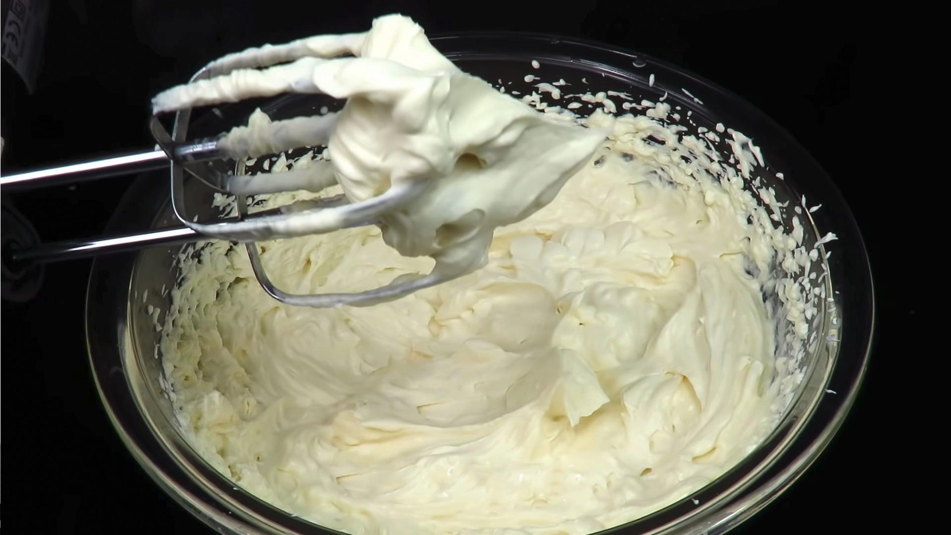 Ricetta - Panna acida con latte condensato - Fase 6