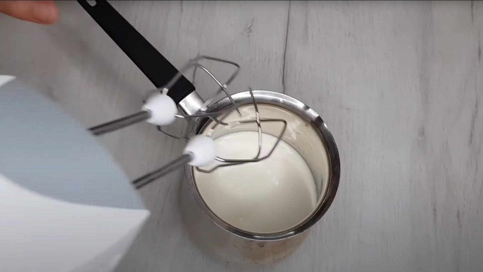 وصفة - كريمة تزيين لفائف الويفر بالماسكربون - الخطوة 1