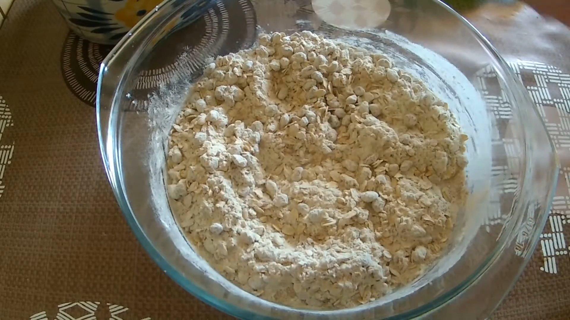 وصفة - كعكات الشوفان بالتفاح والزبيب - الخطوة 4-2