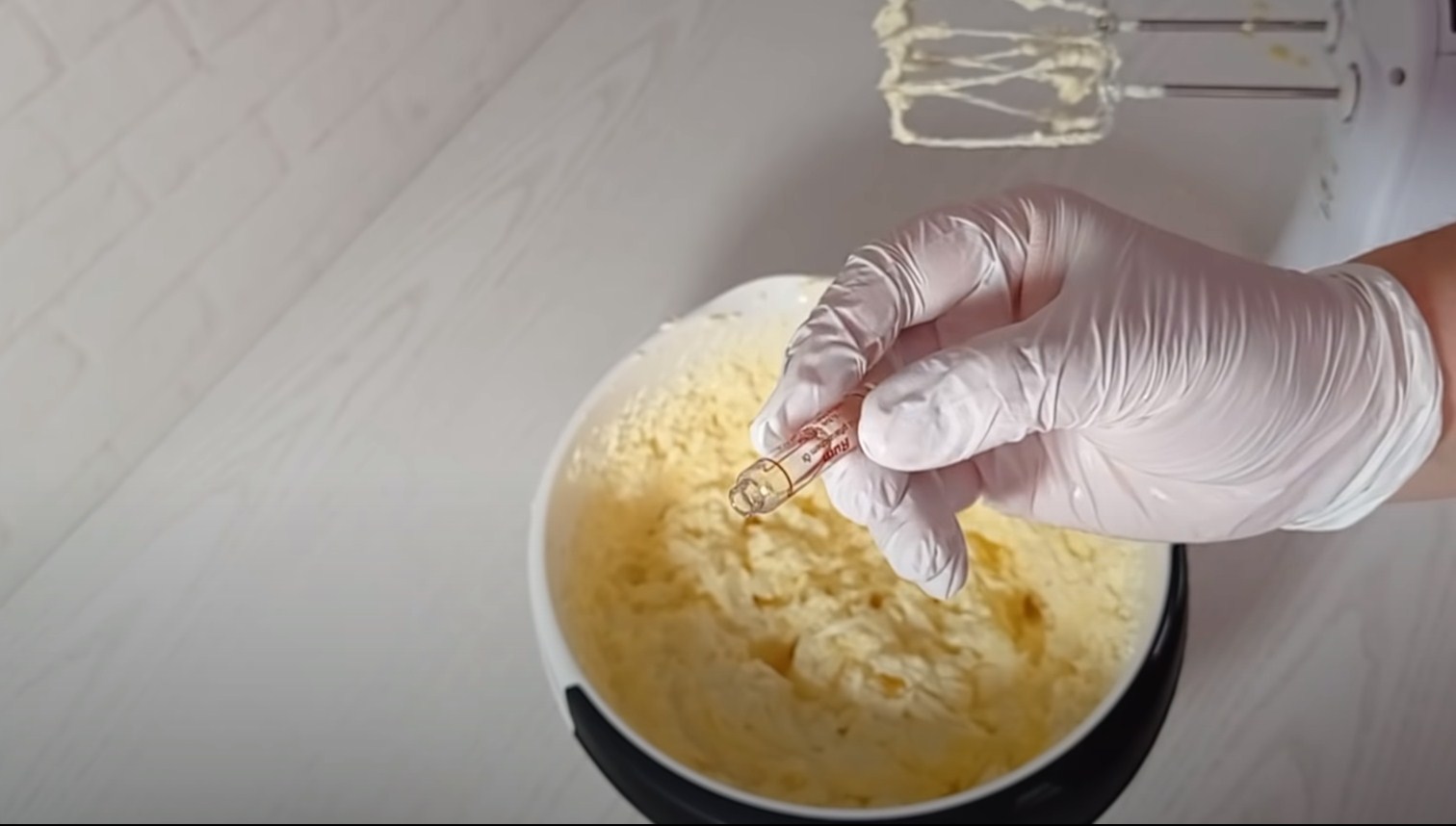 Rezept – Charlotte-Buttercreme zum Dekorieren von Kuchen und Cupcakes – Schritt 8