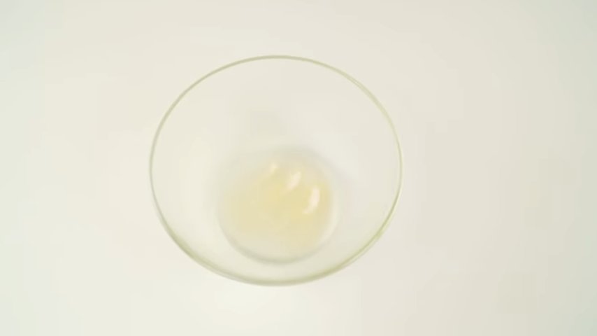 Ricetta - Torta con maschera di marshmallow per Halloween - Fase 1