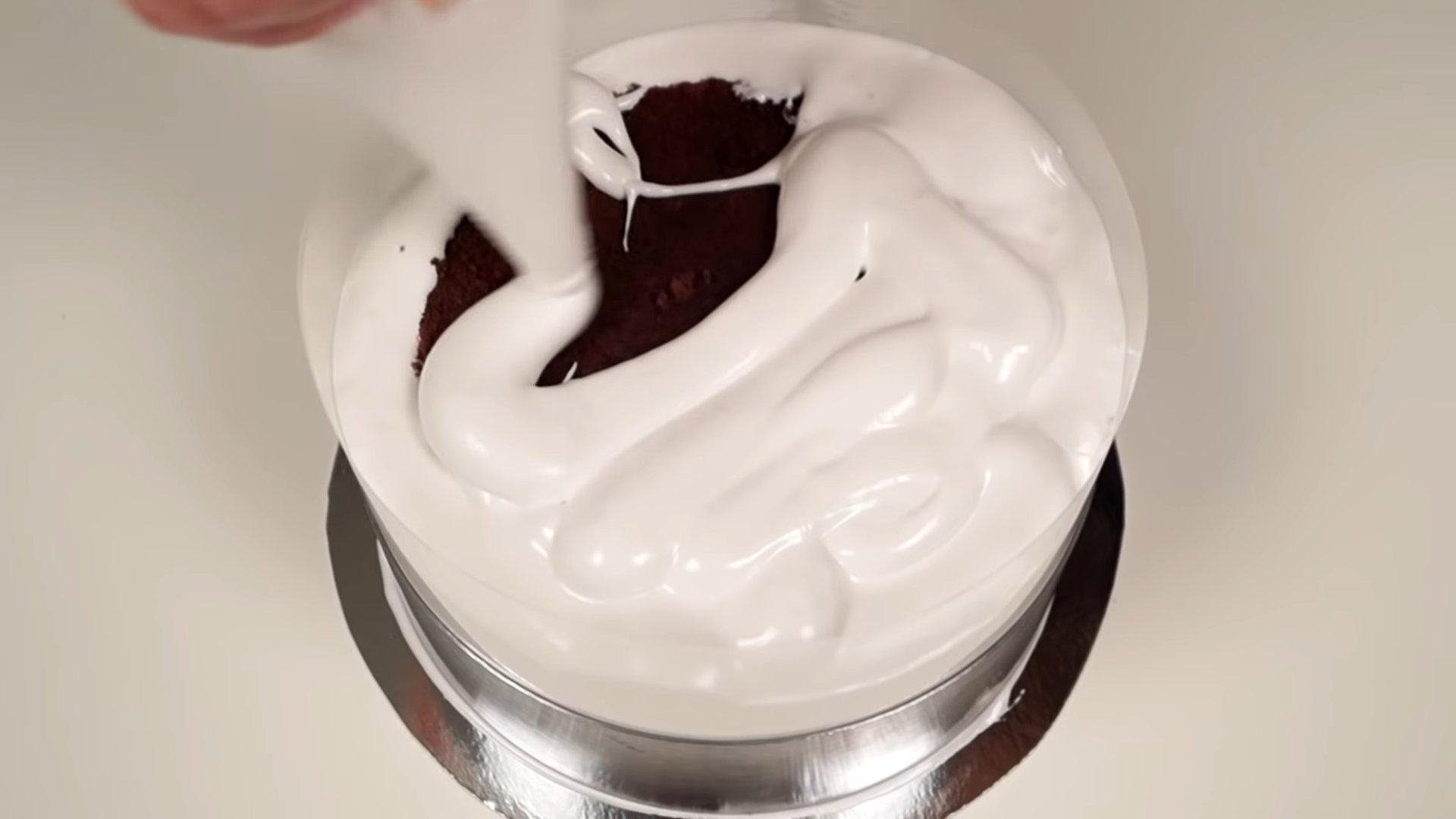 Ricetta - Torta con maschera di marshmallow di Halloween - Fase 7-2