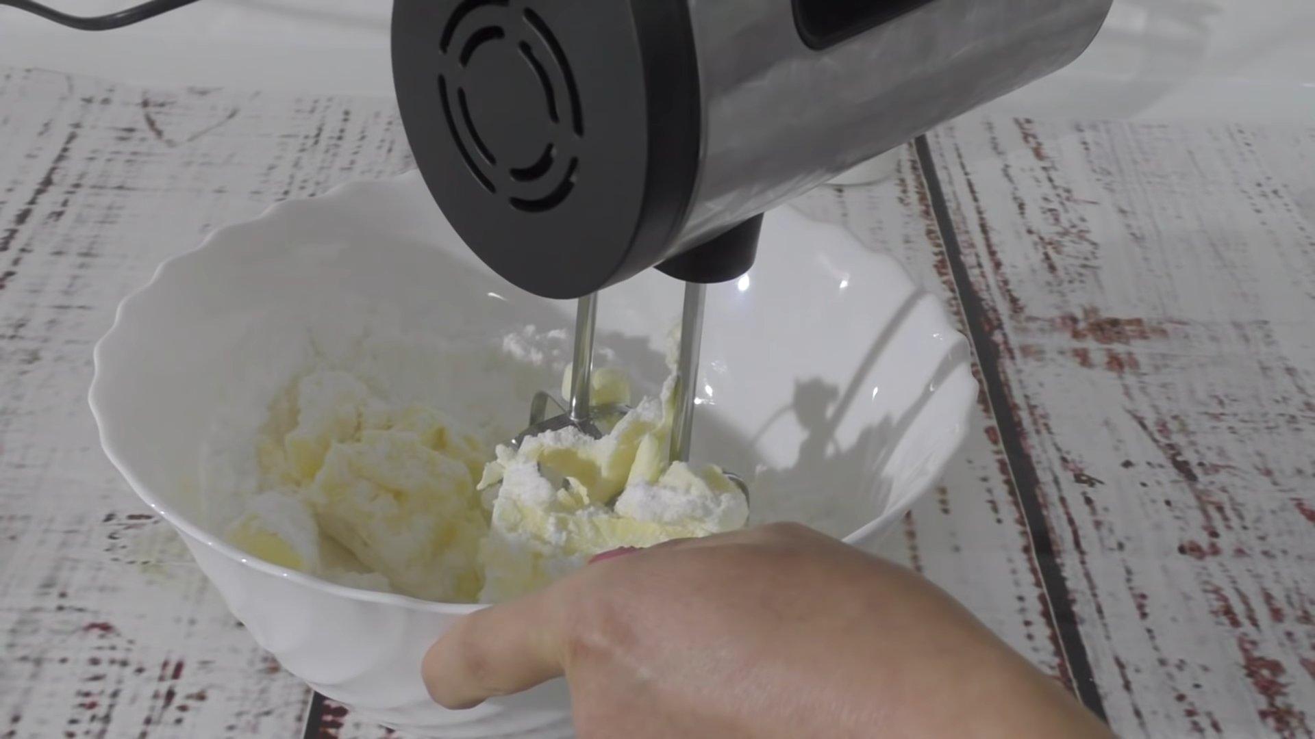 وصفة - كريمة الزبدة للإكلير - الخطوة 4