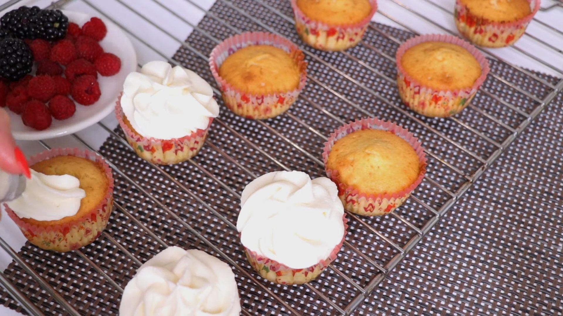 Opskrift - Mascarpone Cupcake Frosting - Trin 7-1