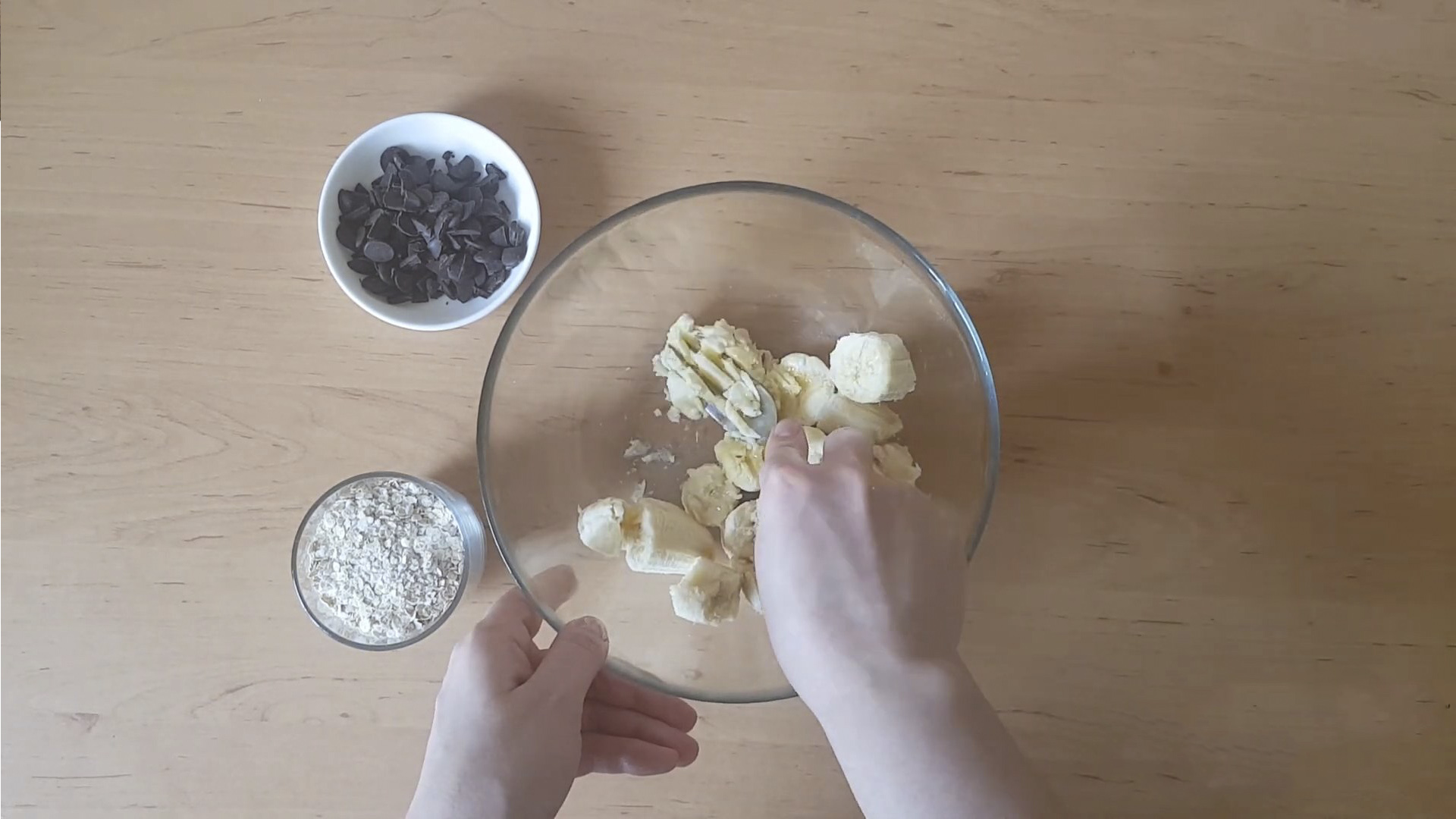 Recepta - Galetes de civada amb xips de plàtan i xocolata - Pas 2-1