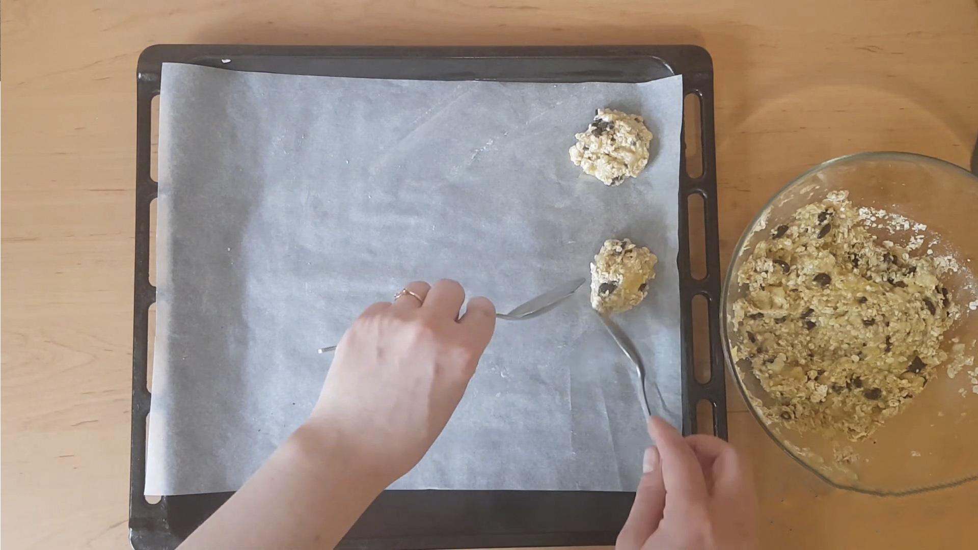 Recepta - Galetes de civada amb plàtan i xips de xocolata - Pas 4