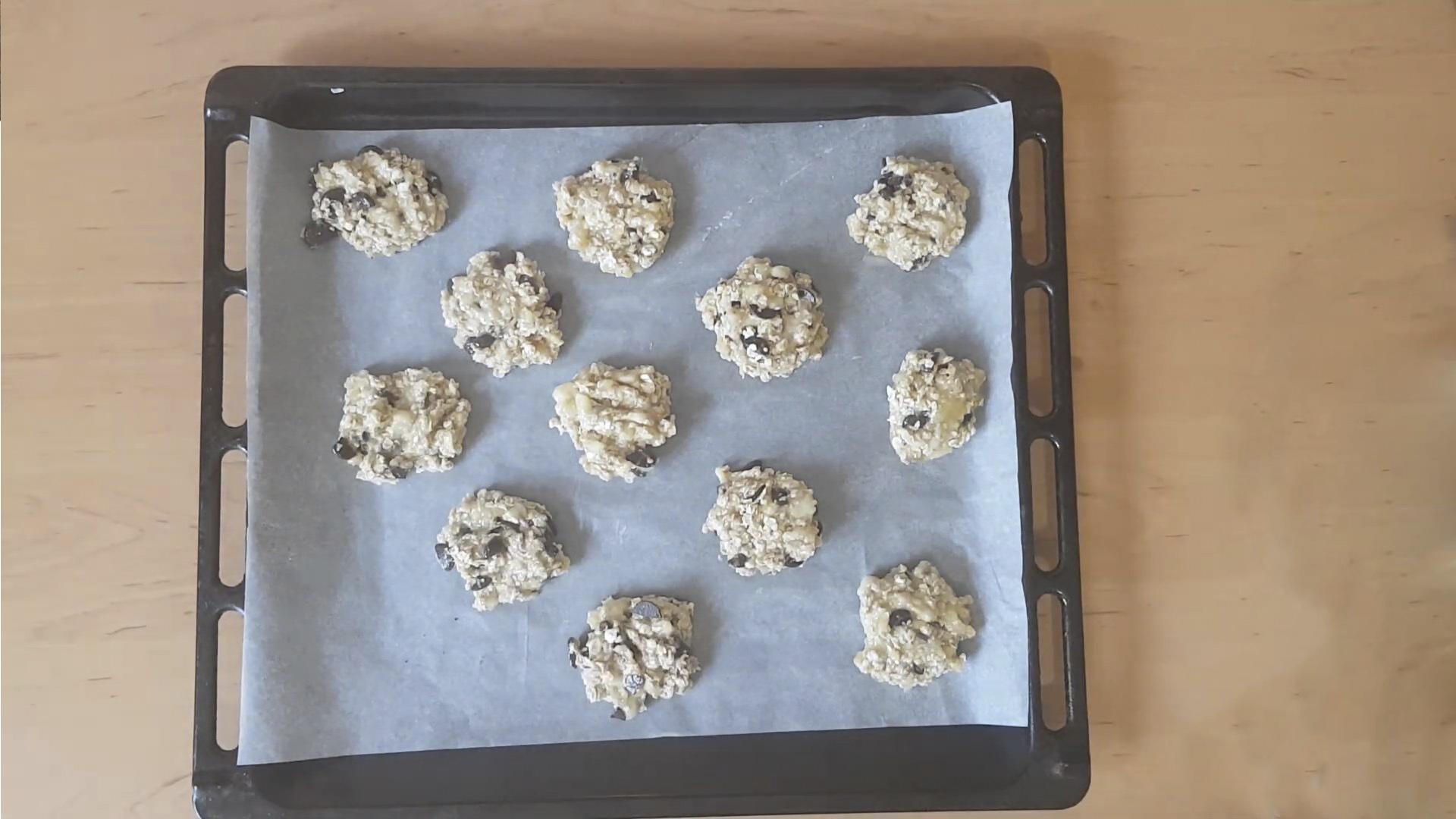 Recepta - Galetes de civada amb xips de plàtan i xocolata - Pas 5