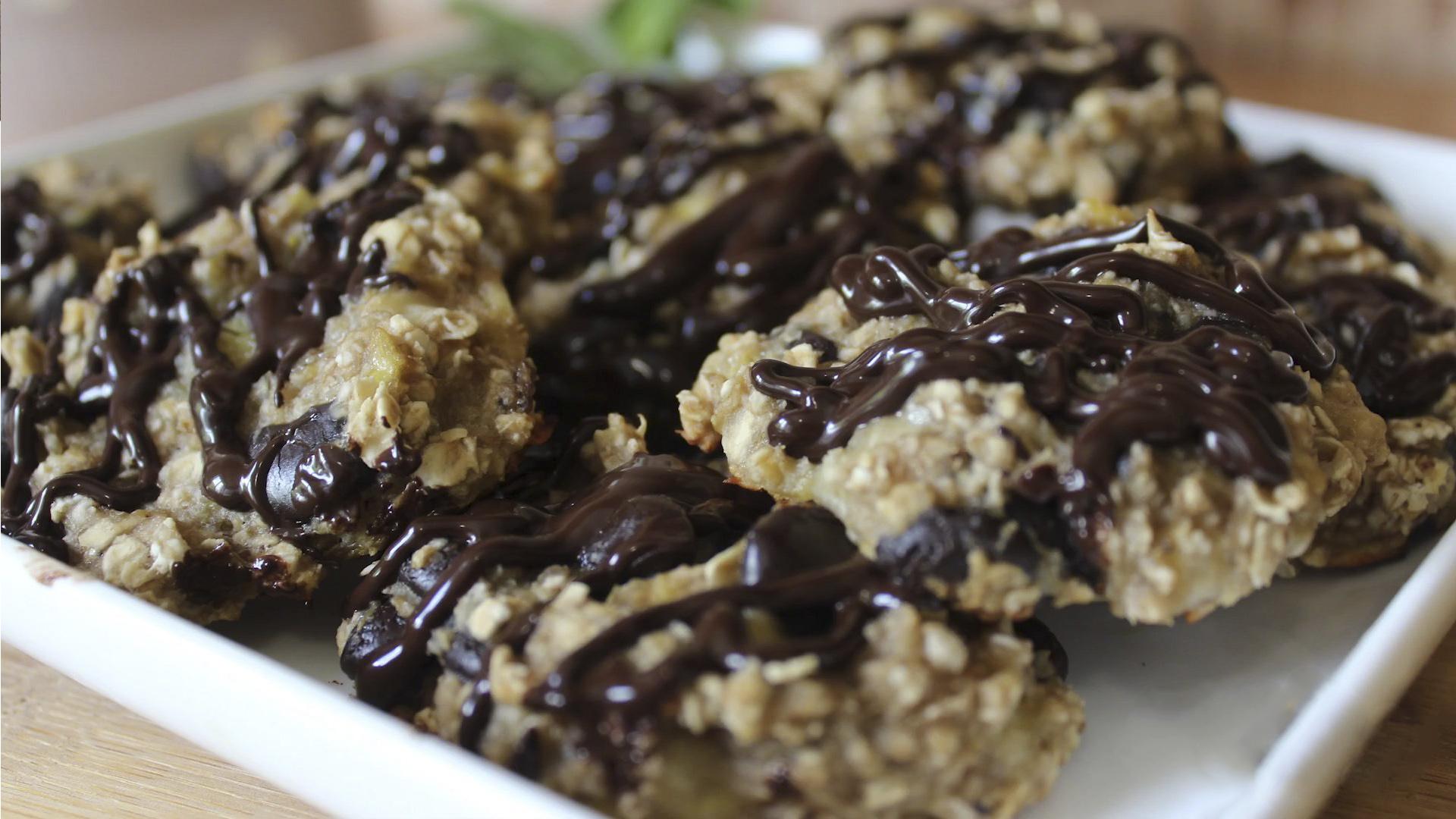 Recepta - Galetes de civada amb xips de xocolata i plàtan - Pas 7