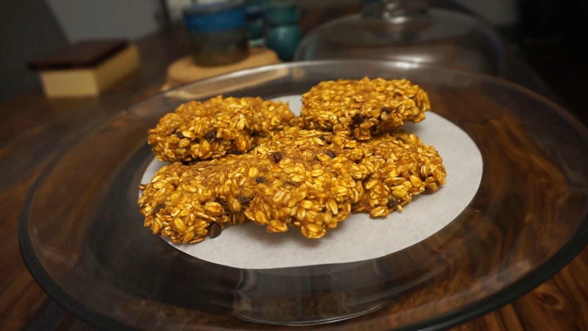 وصفة - كعكات الشوفان الصحية باليقطين والتفاح - الخطوة 9