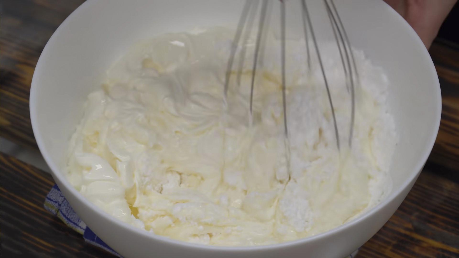 Rezept – Köstliche Sauerrahm für „Medovik“ – Schritt 3