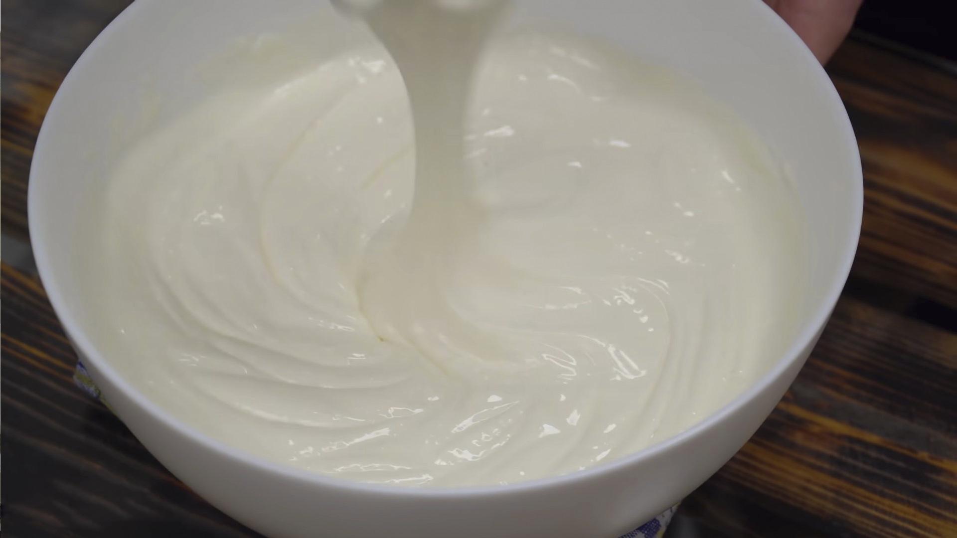 Rezept – Köstliche Sauerrahm für „Medovik“ – Schritt 5