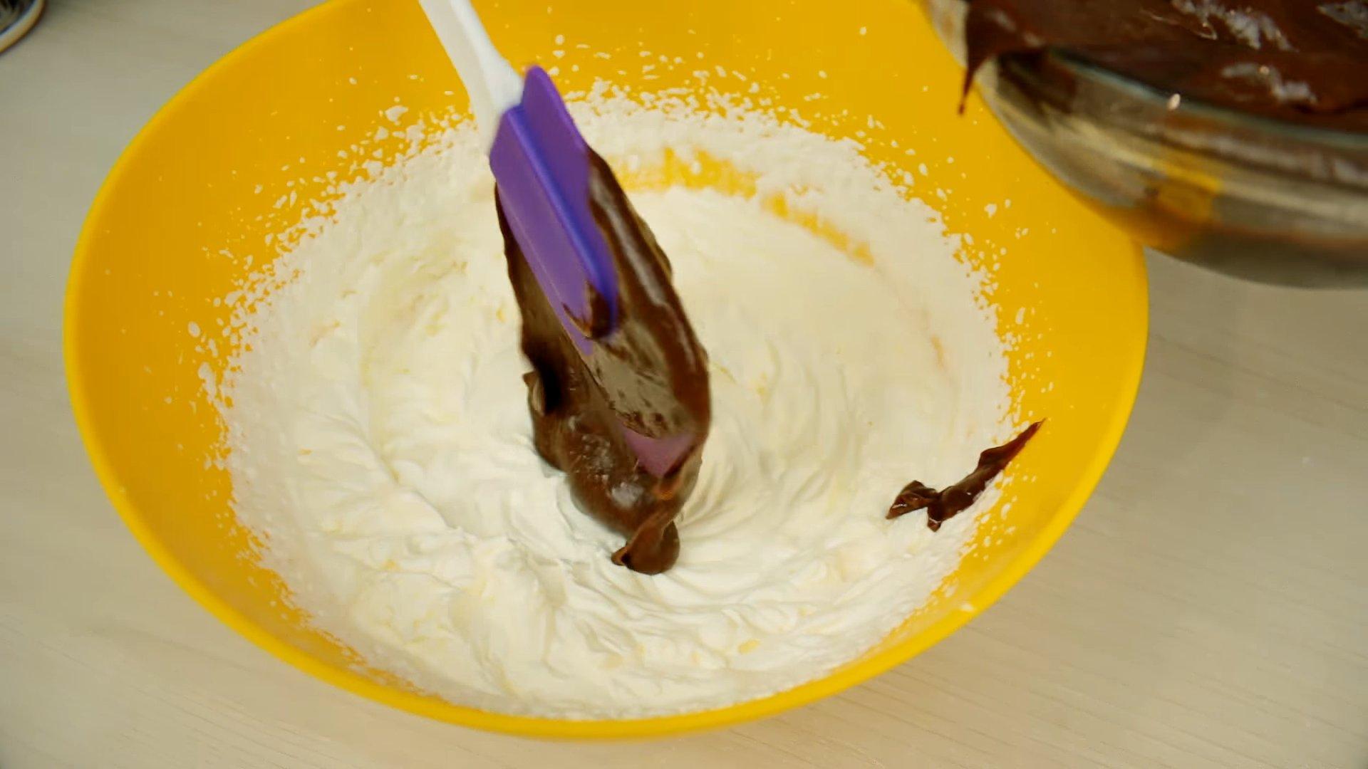 وصفة - آيس كريم الشوكولاتة - الخطوة 9