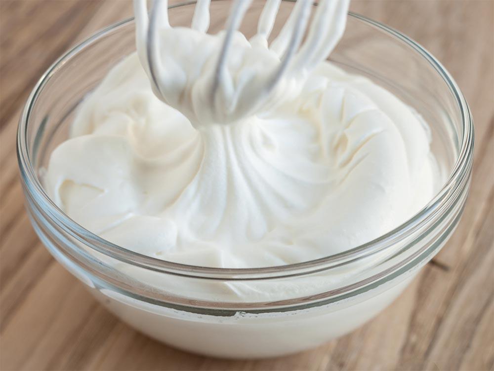 Per què la nata muntada qualla i se separa quan es munta? Es munta massa ràpid. Foto.
