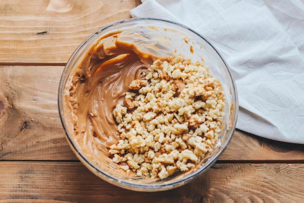 مدة طهي الحليب المكثف لتلة نمل - صورة