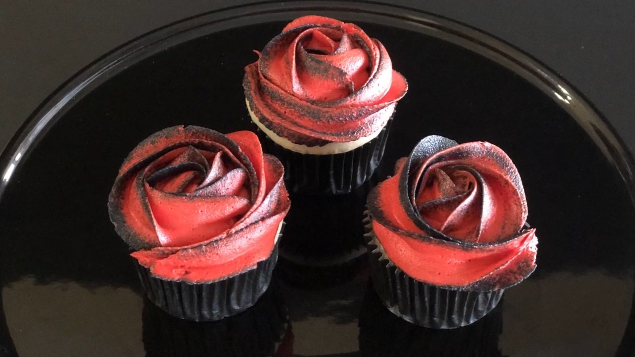 أفكار لتزيين كب كيك الهالوين - الصورة رقم 25