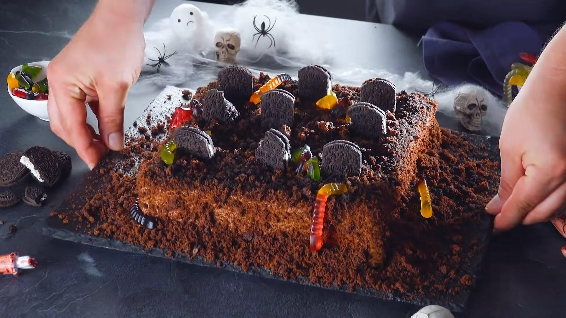 Idee per decorare torte di Halloween - Foto 11