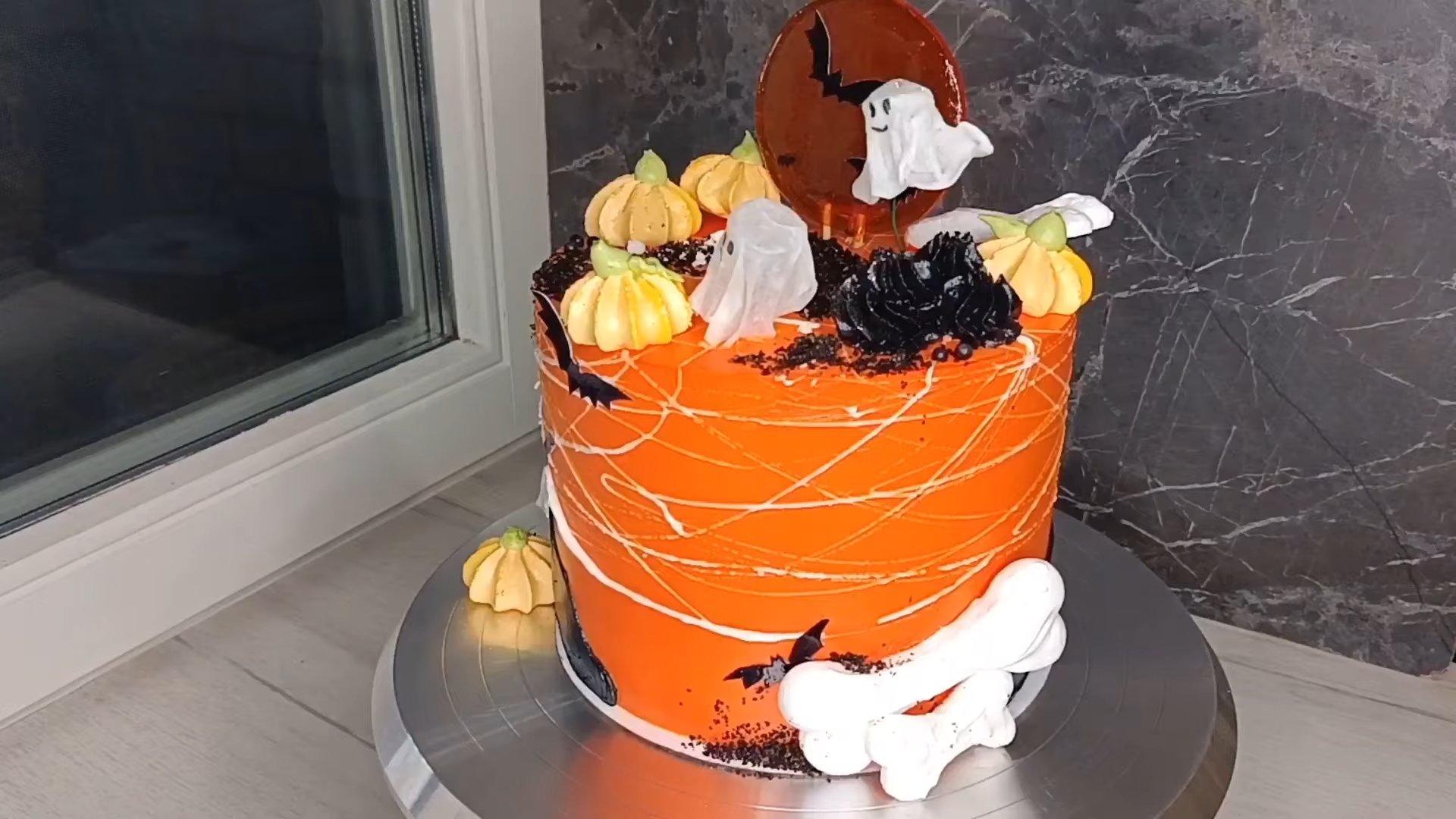 Idee per decorare torte di Halloween - Foto 6