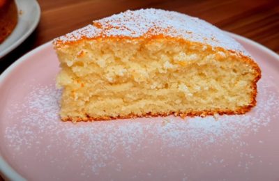 كعكة إسفنجية بالكفير بدون بيض مخبوزة في الفرن - صورة