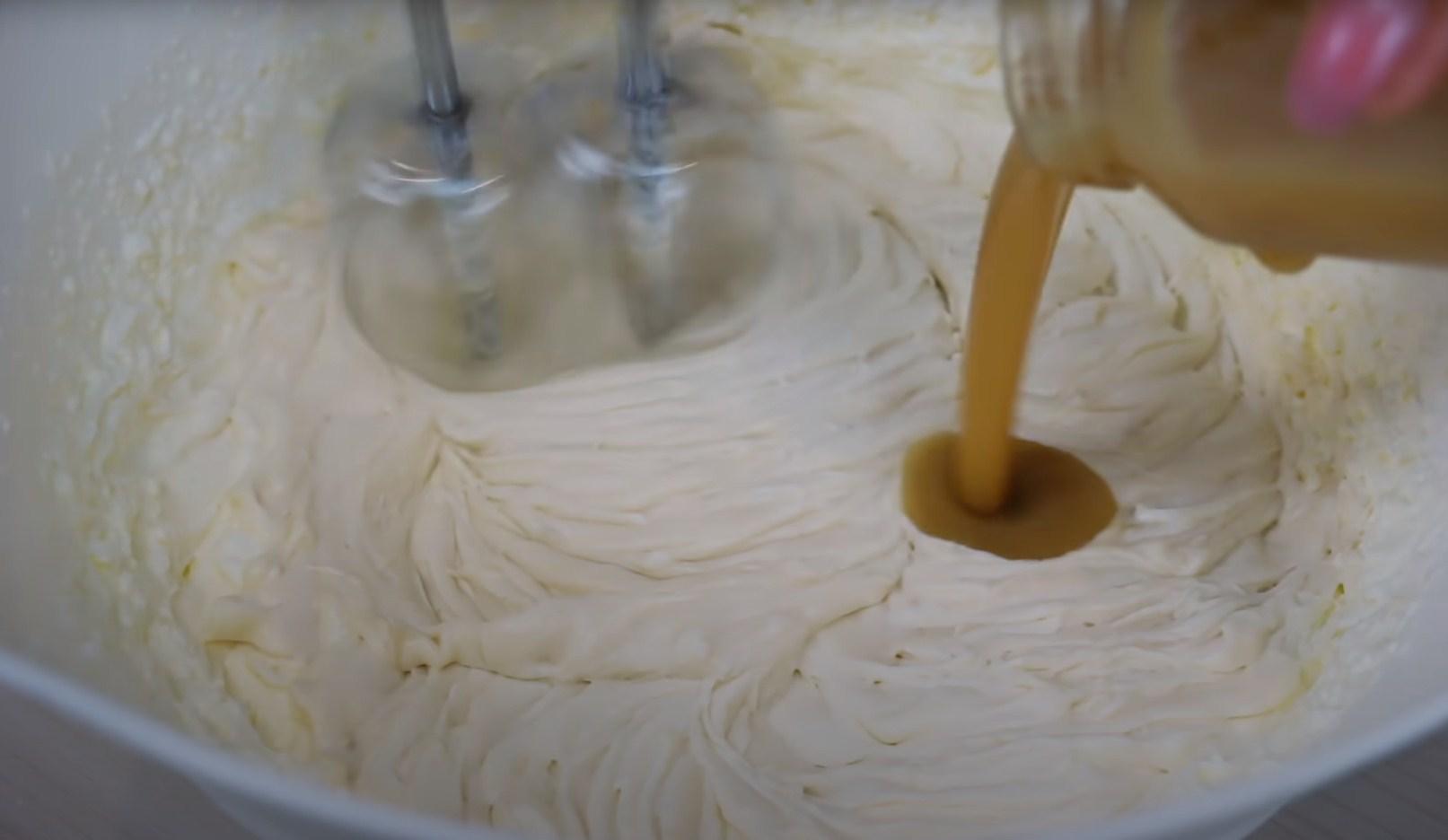 وصفة - كريمة الزبدة اللذيذة بشكل مذهل - الخطوة 5
