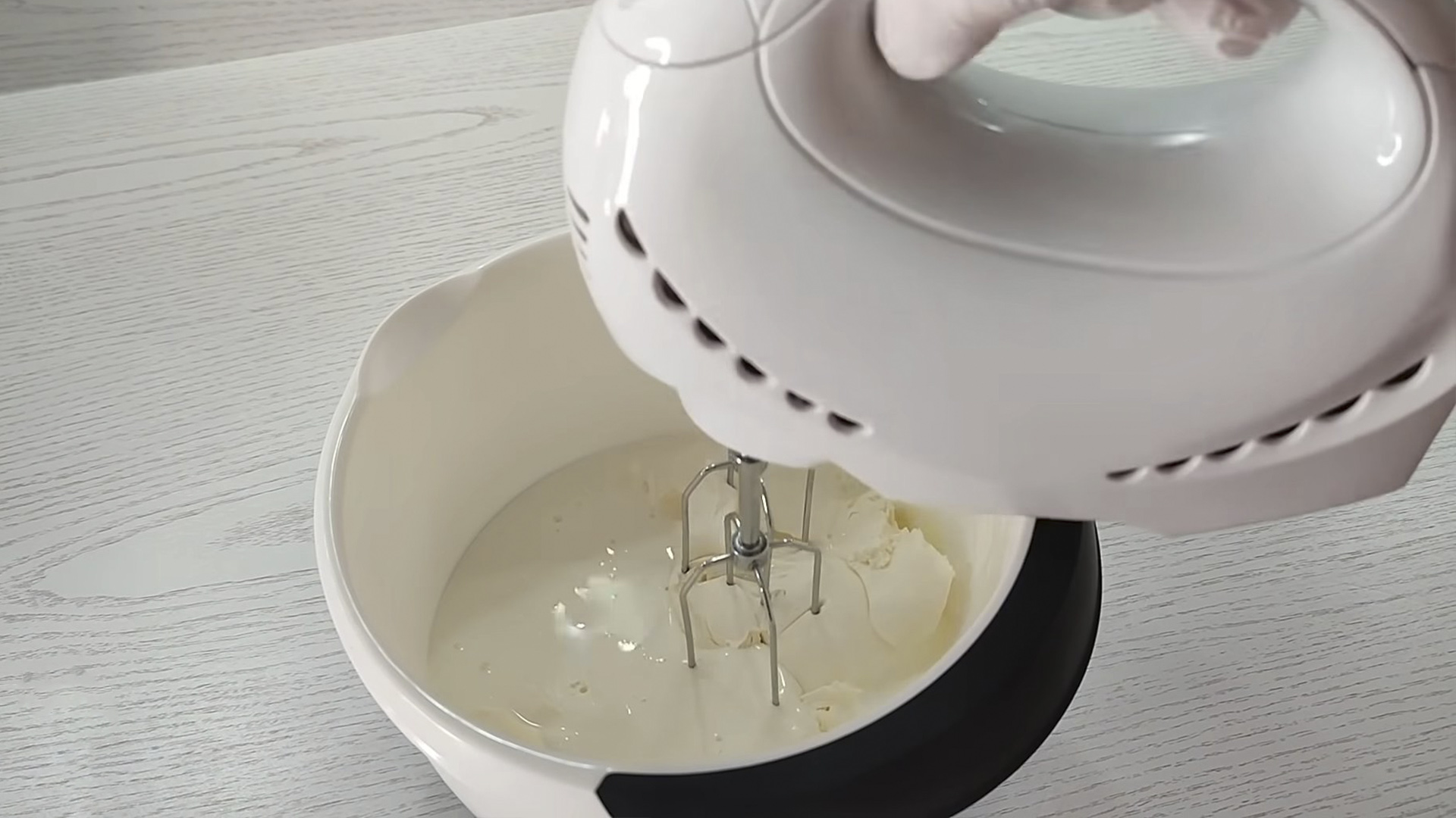 وصفة - كريمة ماسكاربوني بالشوكولاتة - الخطوة 1