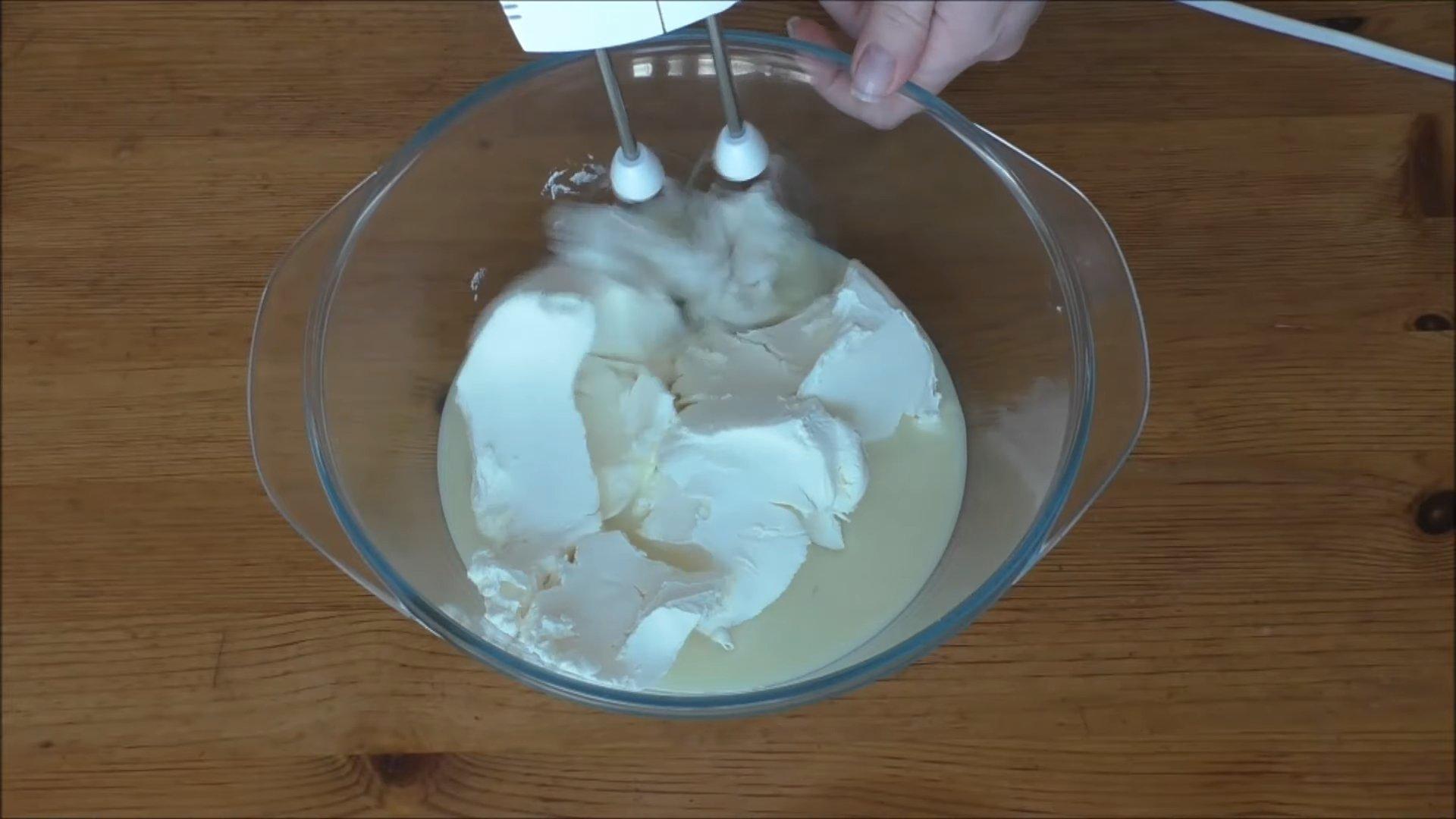 وصفة - جبنة كريمية مع زبدة وحليب مكثف - الخطوة 2