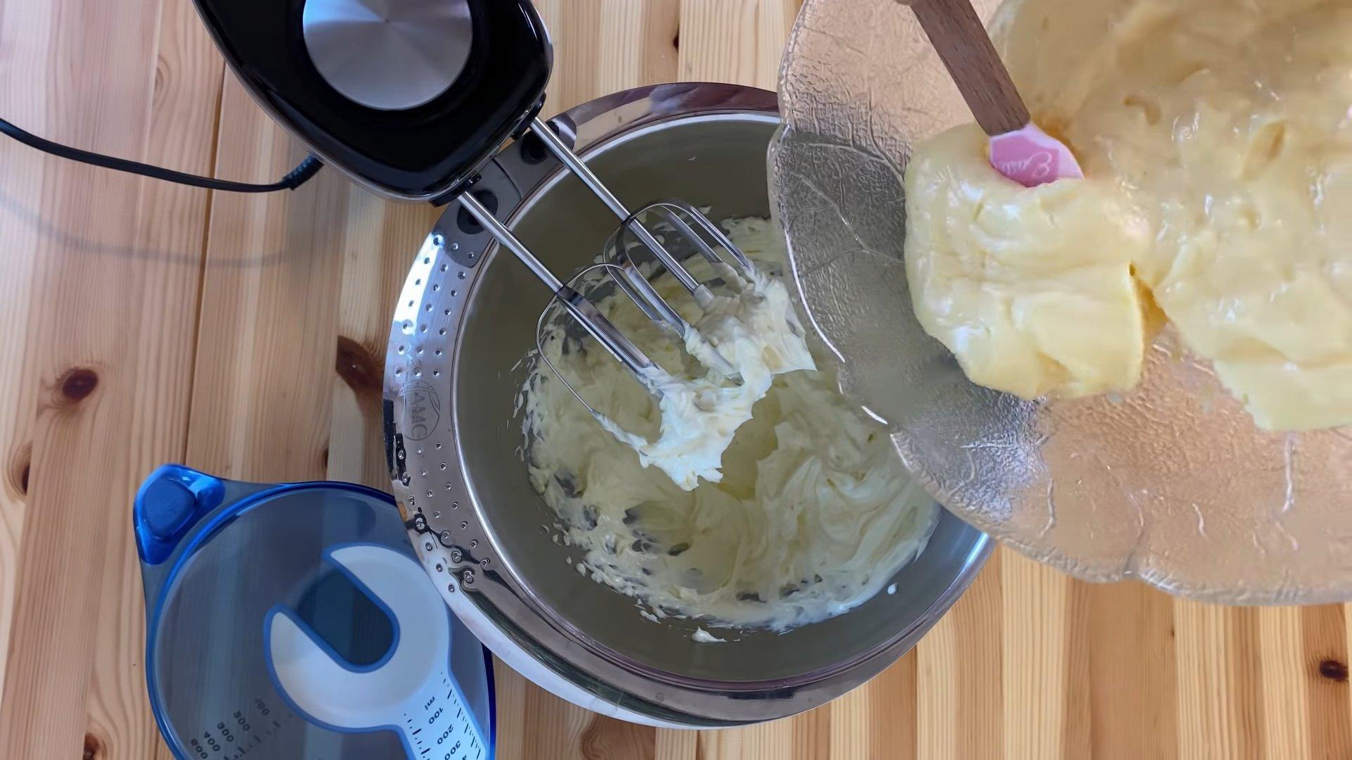 وصفة - كريمة لذيذة من الحليب المكثف والزبدة - الخطوة 11