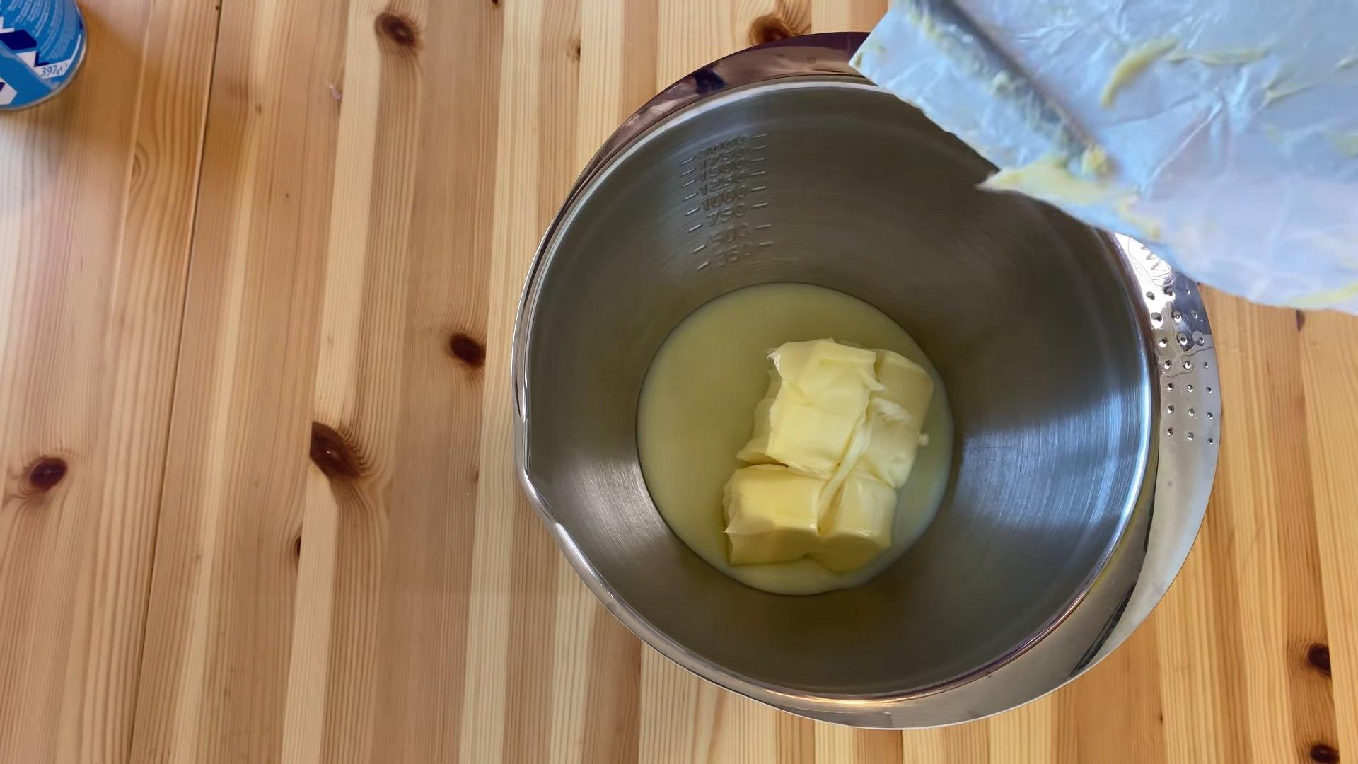 وصفة - كريمة لذيذة من الحليب المكثف والزبدة - الخطوة 9