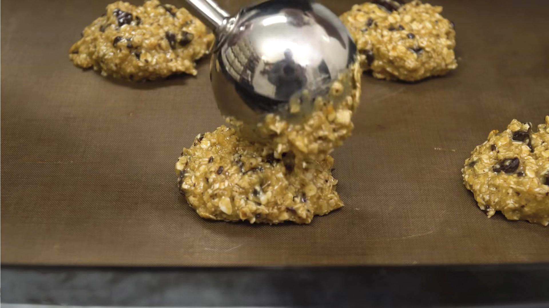 Recepta - Galetes de civada amb xips de xocolata - Pas 9-2