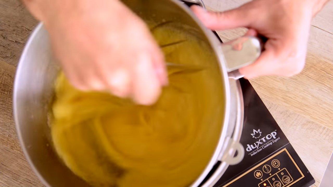 وصفة - كيكة إسفنجية جينواز مع خلاصة الفانيليا - الخطوة 2