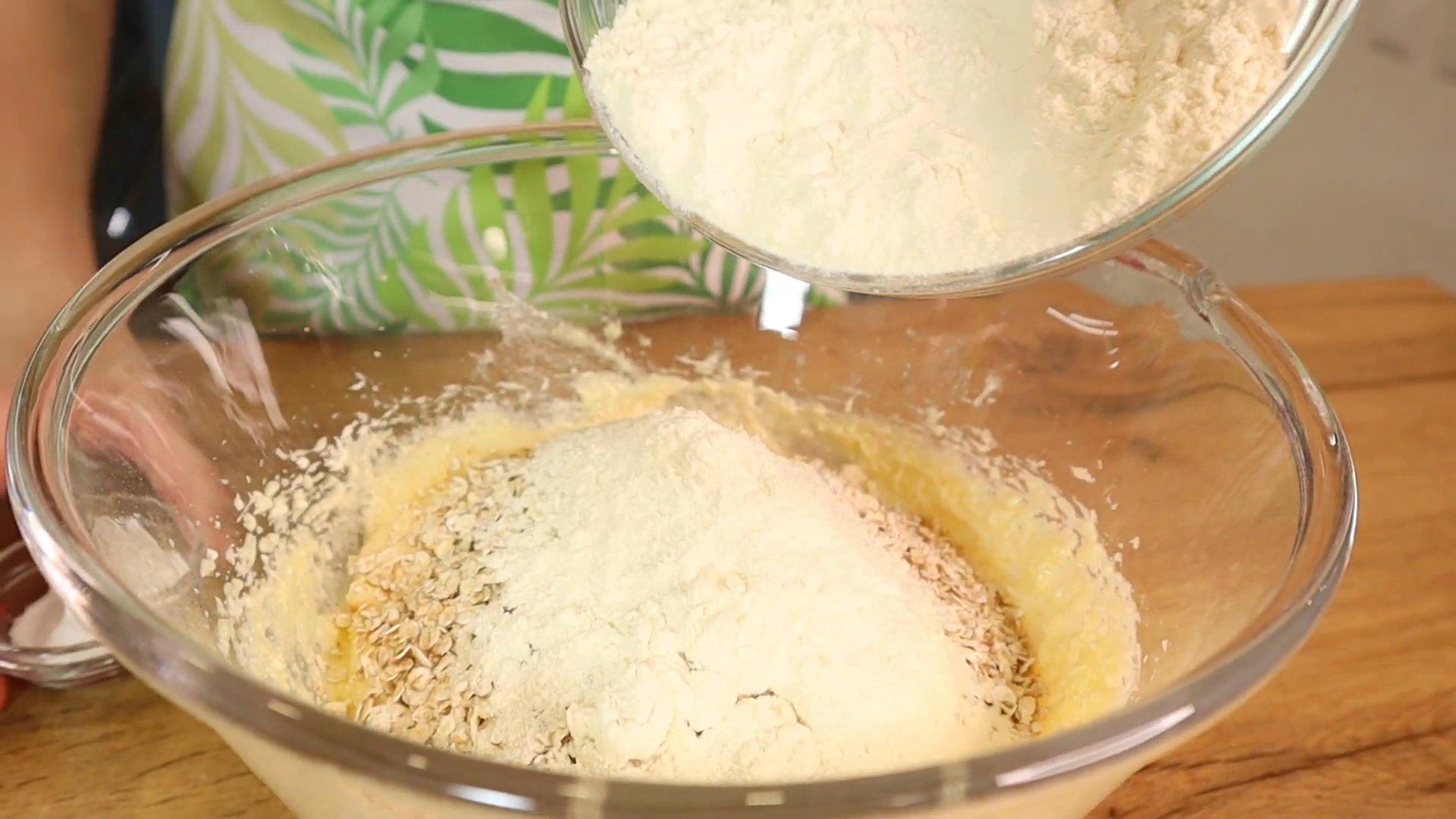 Recepta - Galetes de civada amb xips de xocolata - Pas 4-2