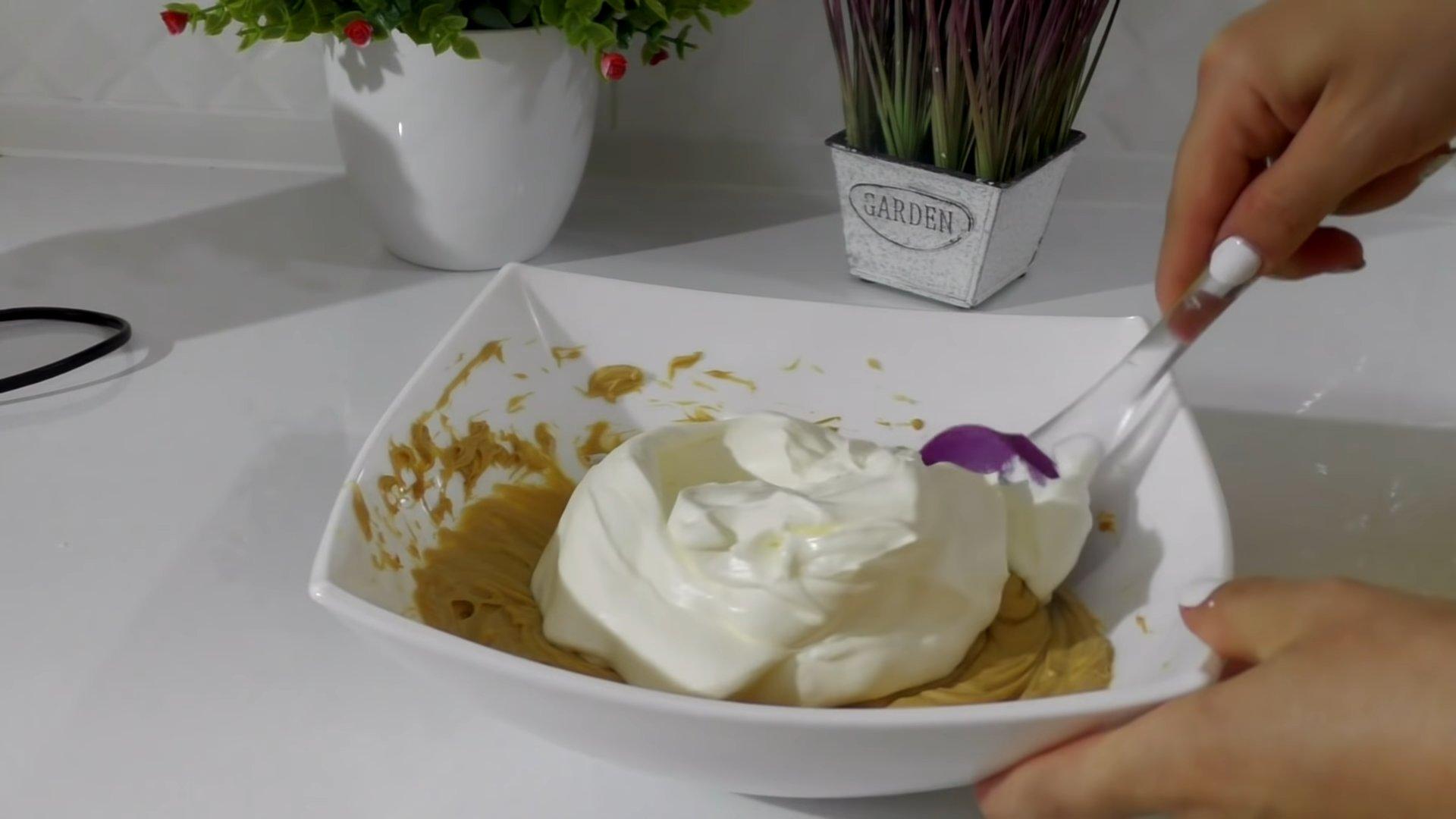 وصفة - كريمة تزيين الكيك بالماسكربون والحليب المكثف - الخطوة 6-1