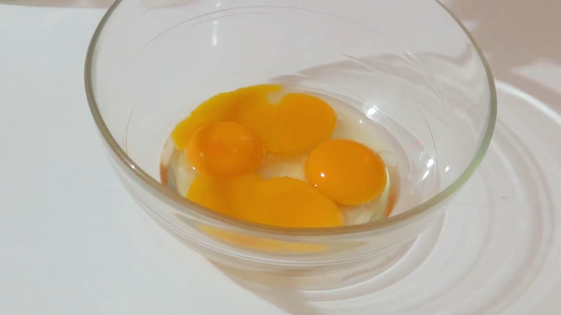 Rezept – Seidiger Biskuitkuchen – Schritt 1