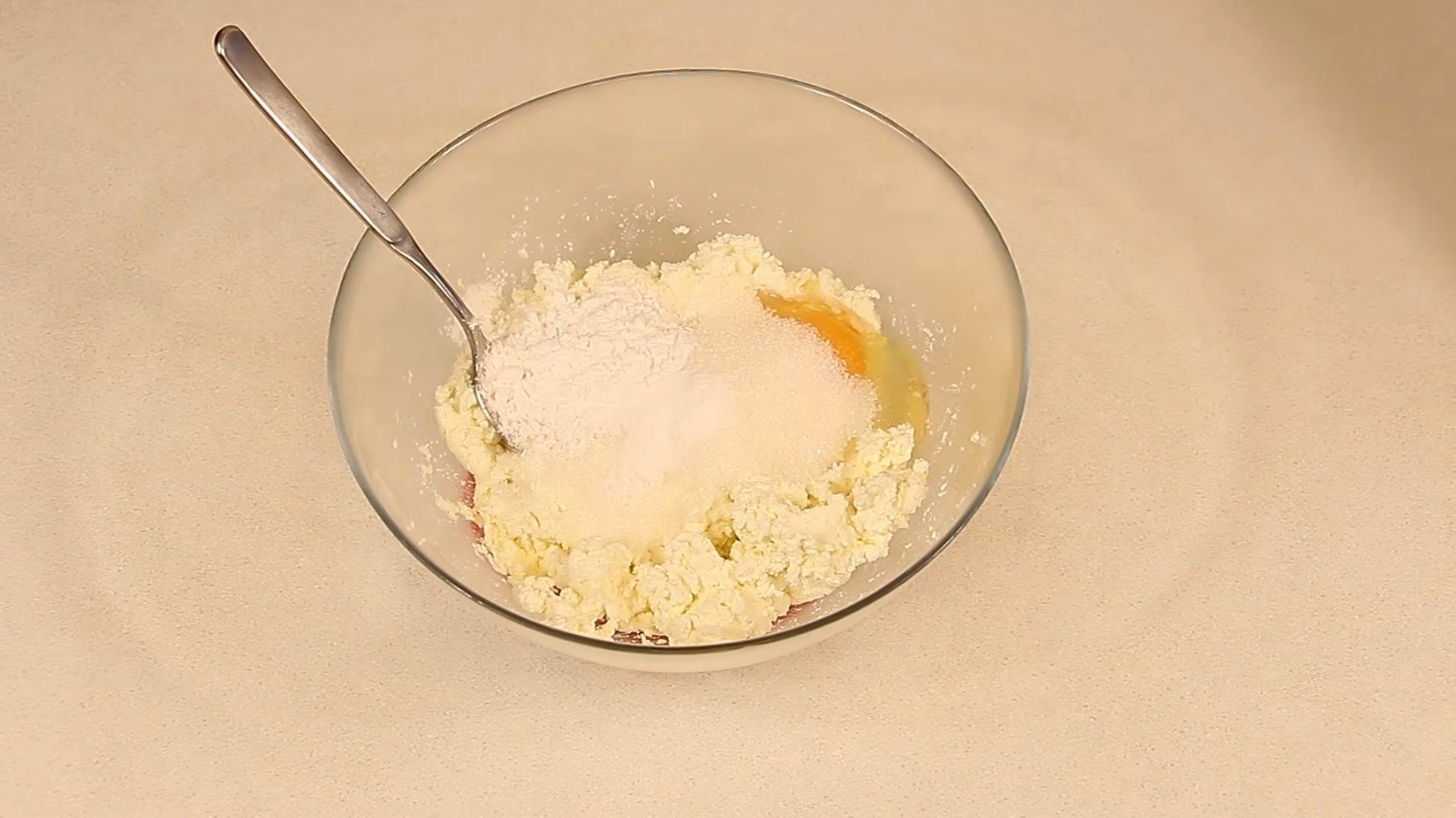 Recepta - Pastís de carbassa amb formatge cottage i pomes - Pas 7