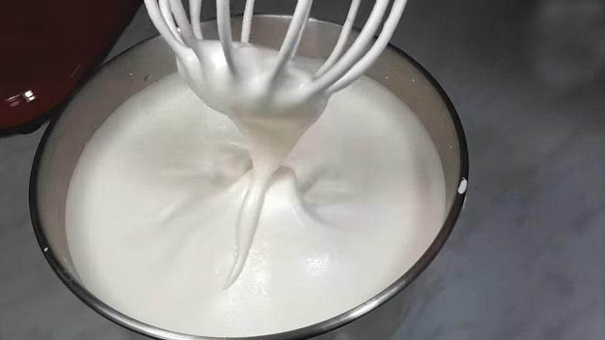 وصفة - كيكة إسفنجية جينواز بدون فصل البيض - الخطوة 4