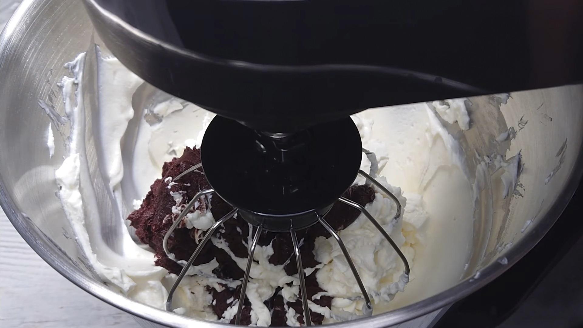 Rezept – Schokoladen-Frischkäse-Frosting – Schritt 7-2