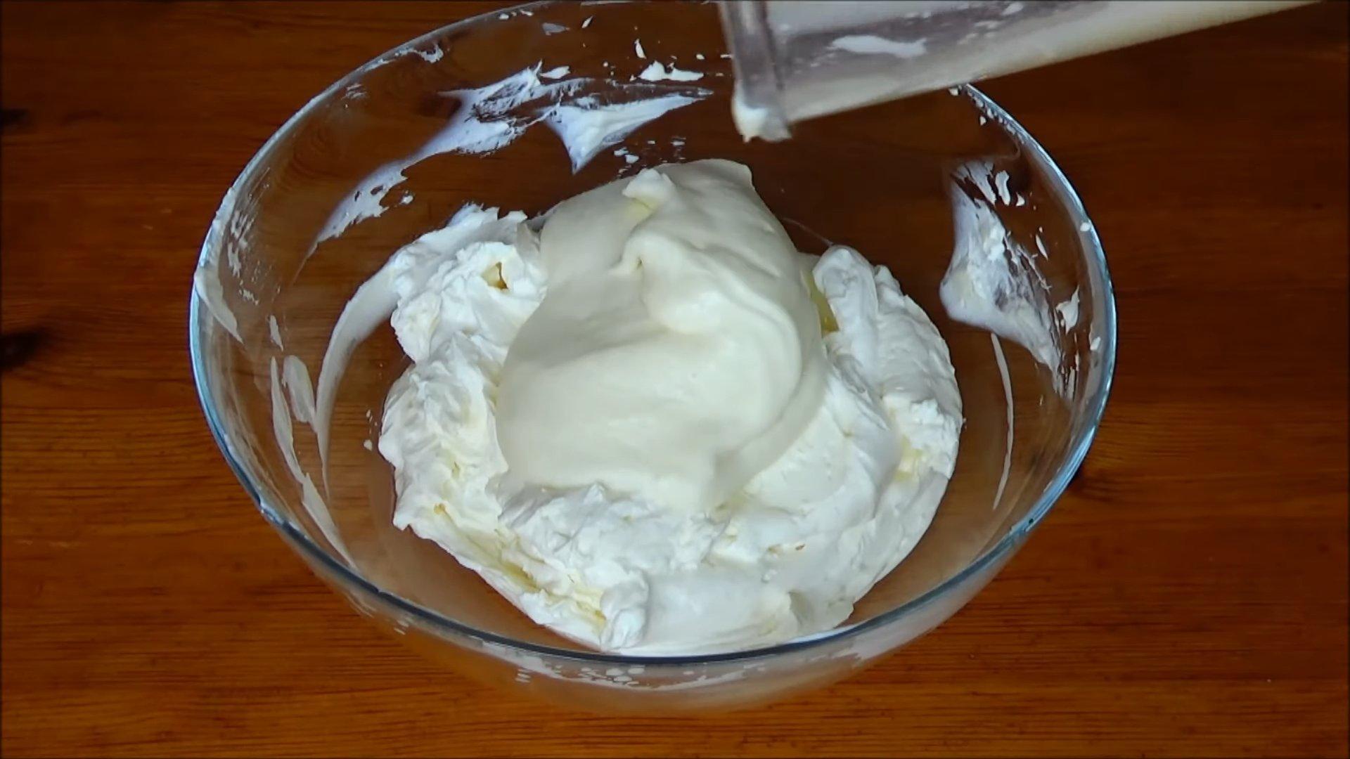 وصفة - كريمة الماسكاربوني اللذيذة مع الكريمة الحامضة - الخطوة 5-1